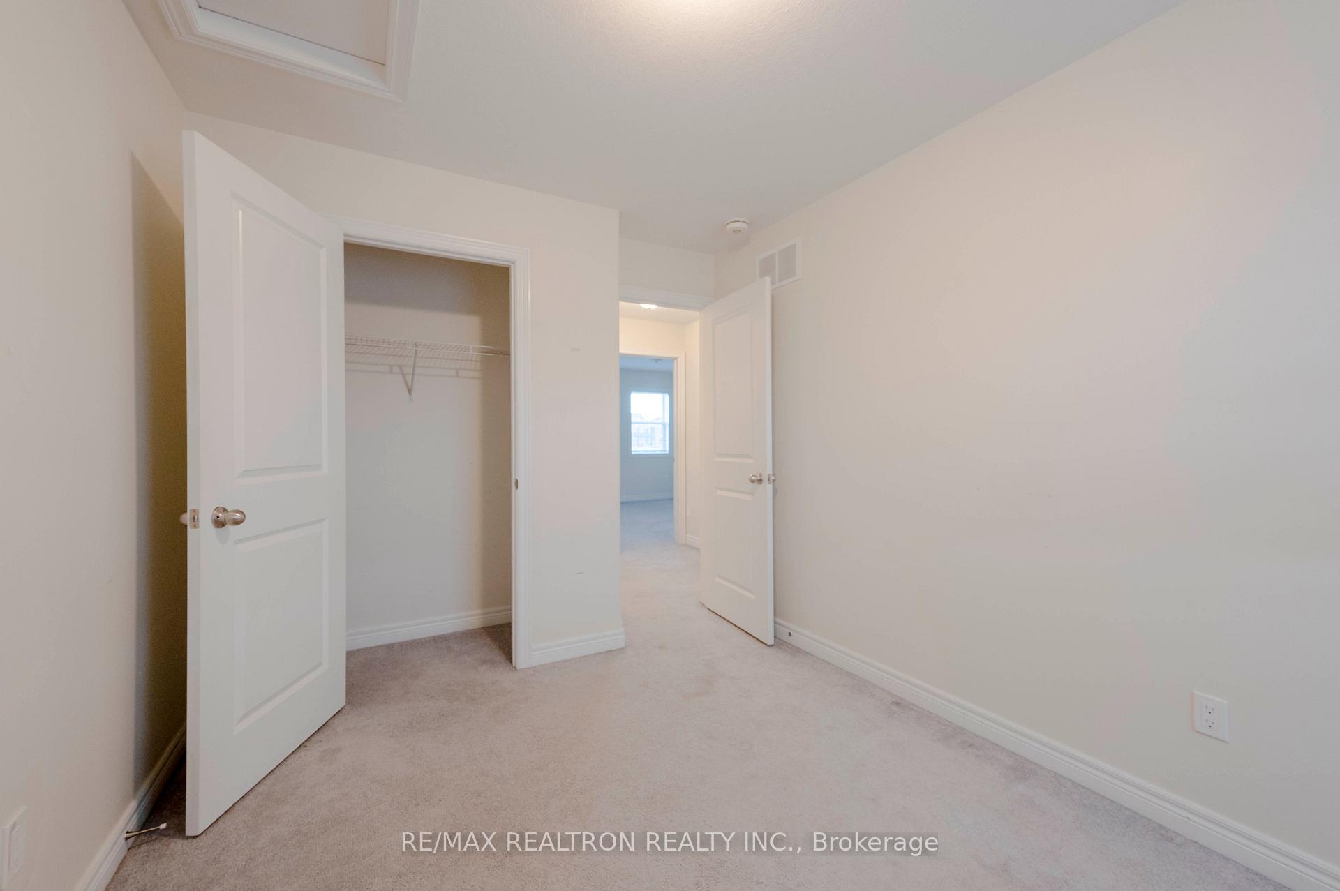 Photo 15 of 881 Broadway Boulevard, Peterborough, Northcrest Ward 5 — HOMEH