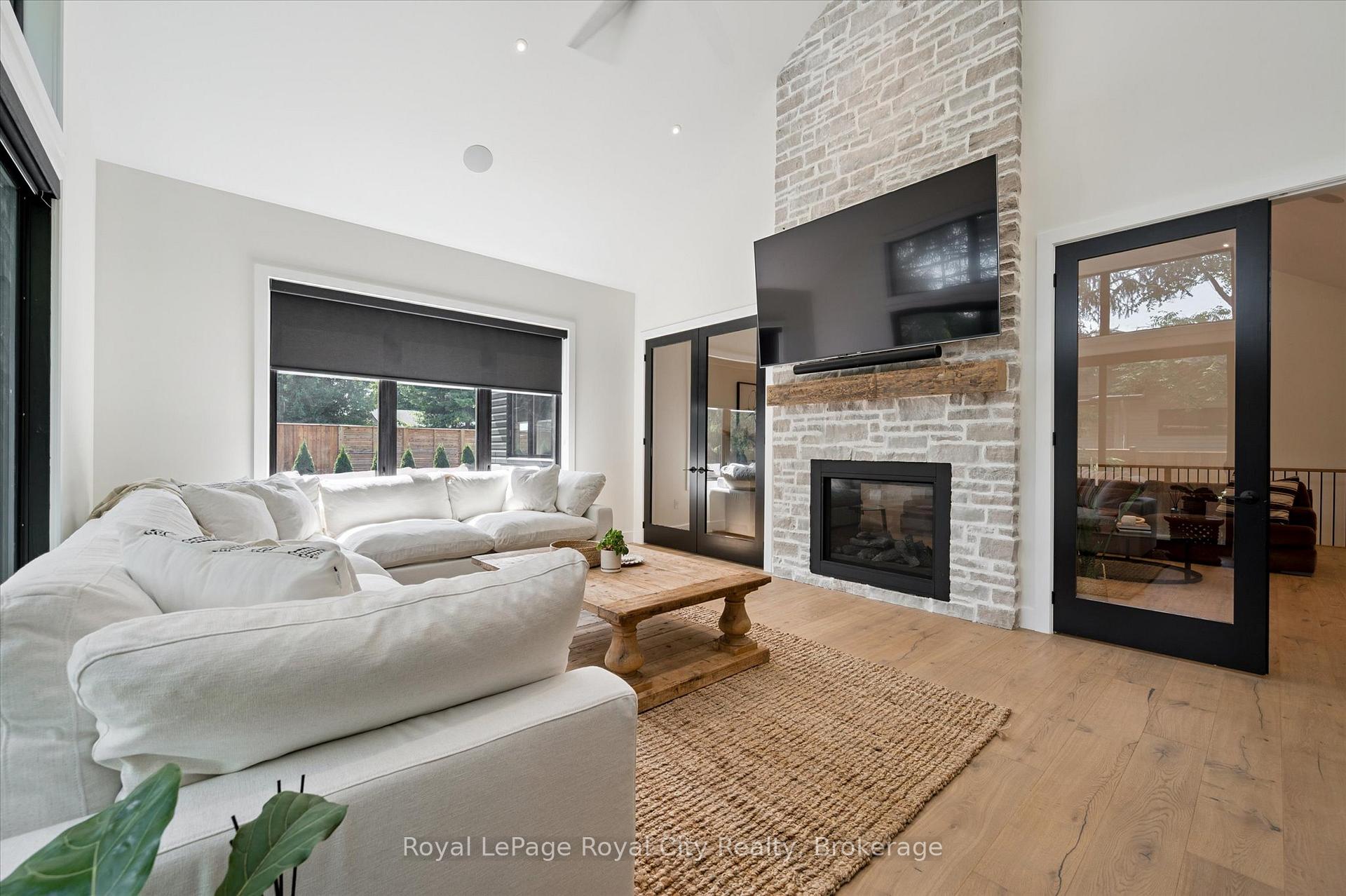 Photo 12 of 15 Farnham Road, Puslinch, Rural Puslinch East — HOMEH