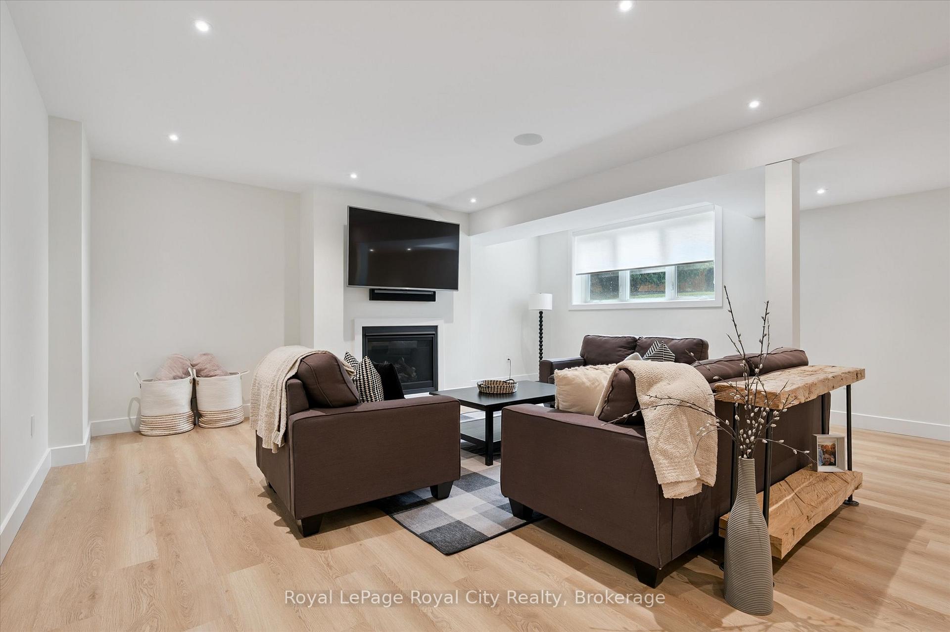 Photo 28 of 15 Farnham Road, Puslinch, Rural Puslinch East — HOMEH