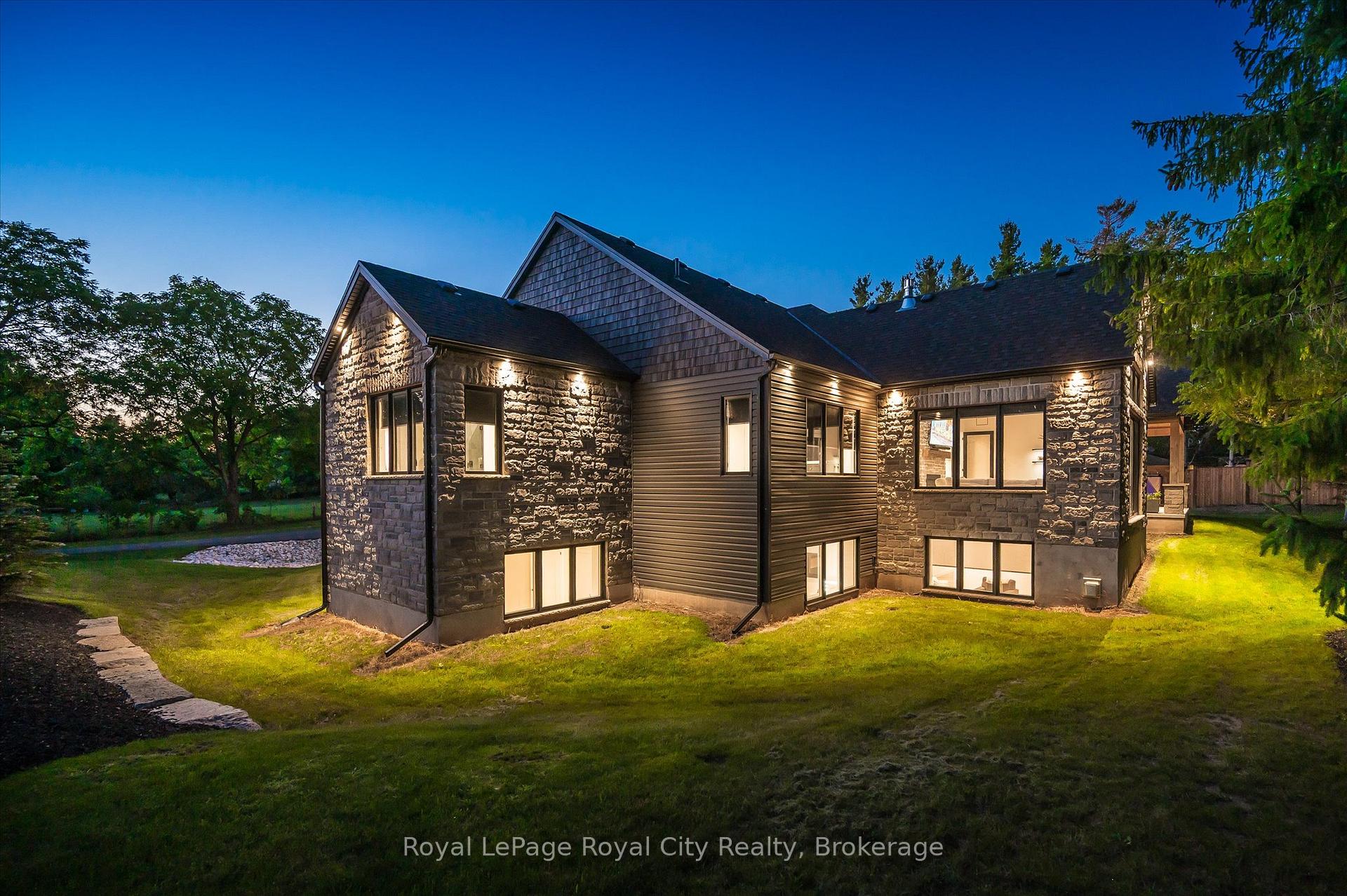 Photo 45 of 15 Farnham Road, Puslinch, Rural Puslinch East — HOMEH
