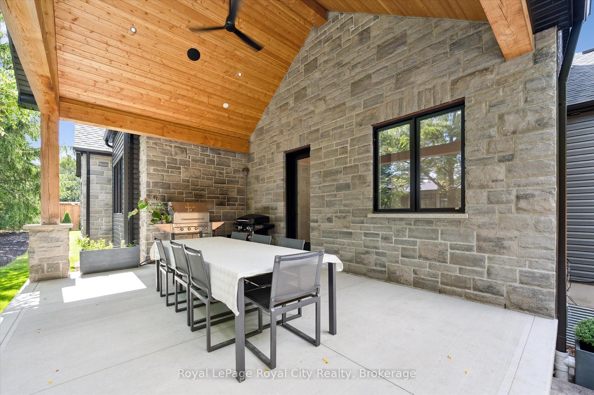 Photo 46 of 15 Farnham Road, Puslinch, Rural Puslinch East — HOMEH