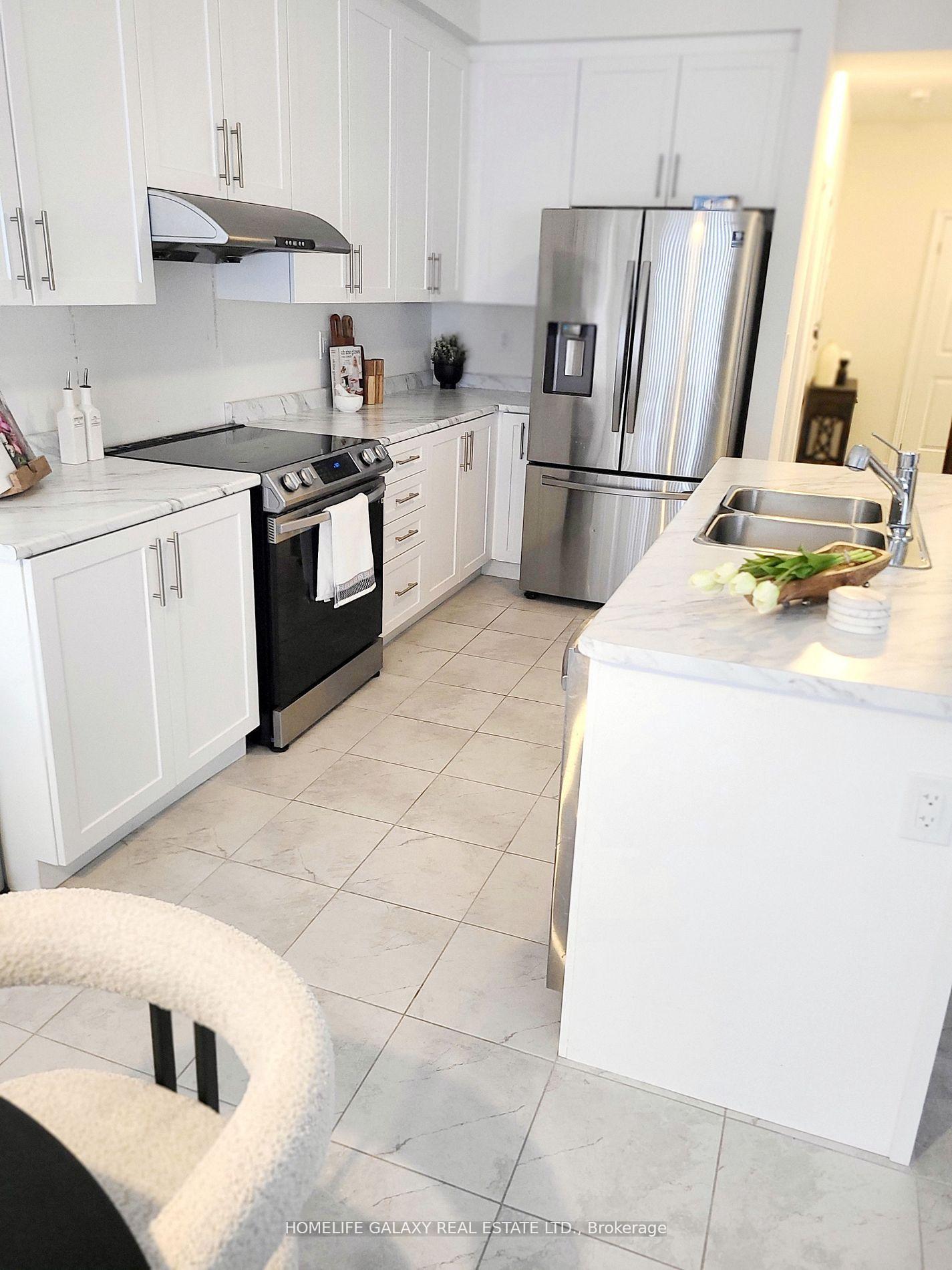 Photo 12 of 1777 Douglas Langtree Drive, Oshawa, Taunton — HOMEH