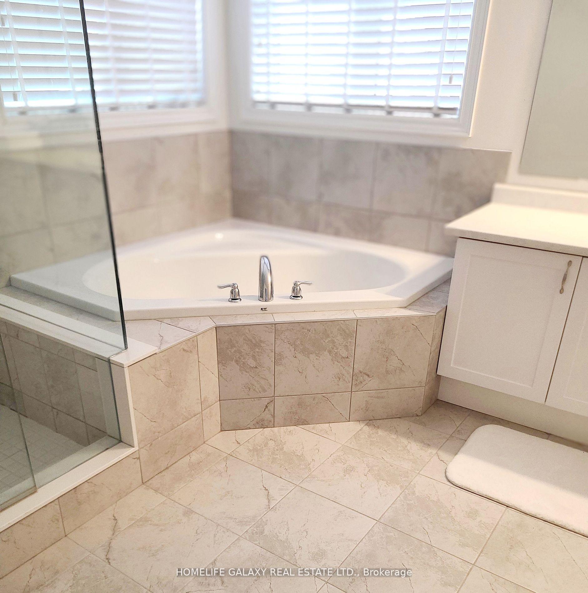 Photo 23 of 1777 Douglas Langtree Drive, Oshawa, Taunton — HOMEH