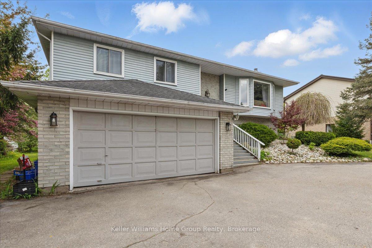 Photo 4 of 11 Brock Road S, Puslinch, Aberfoyle — HOMEH