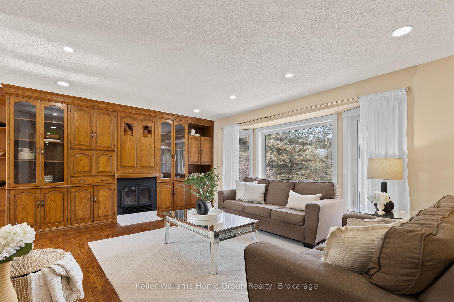 Photo 6 of 11 Brock Road S, Puslinch, Aberfoyle — HOMEH