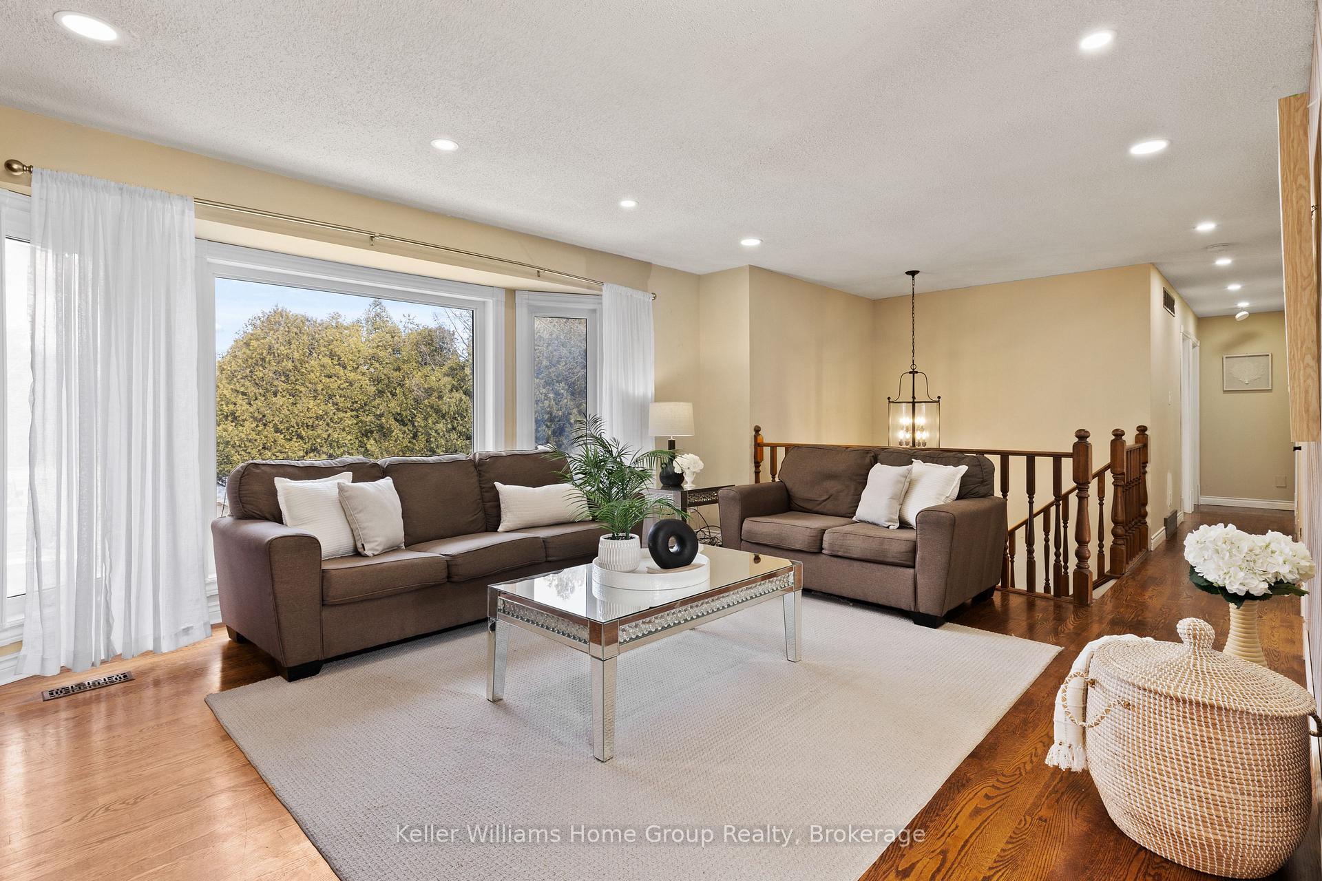 Photo 7 of 11 Brock Road S, Puslinch, Aberfoyle — HOMEH