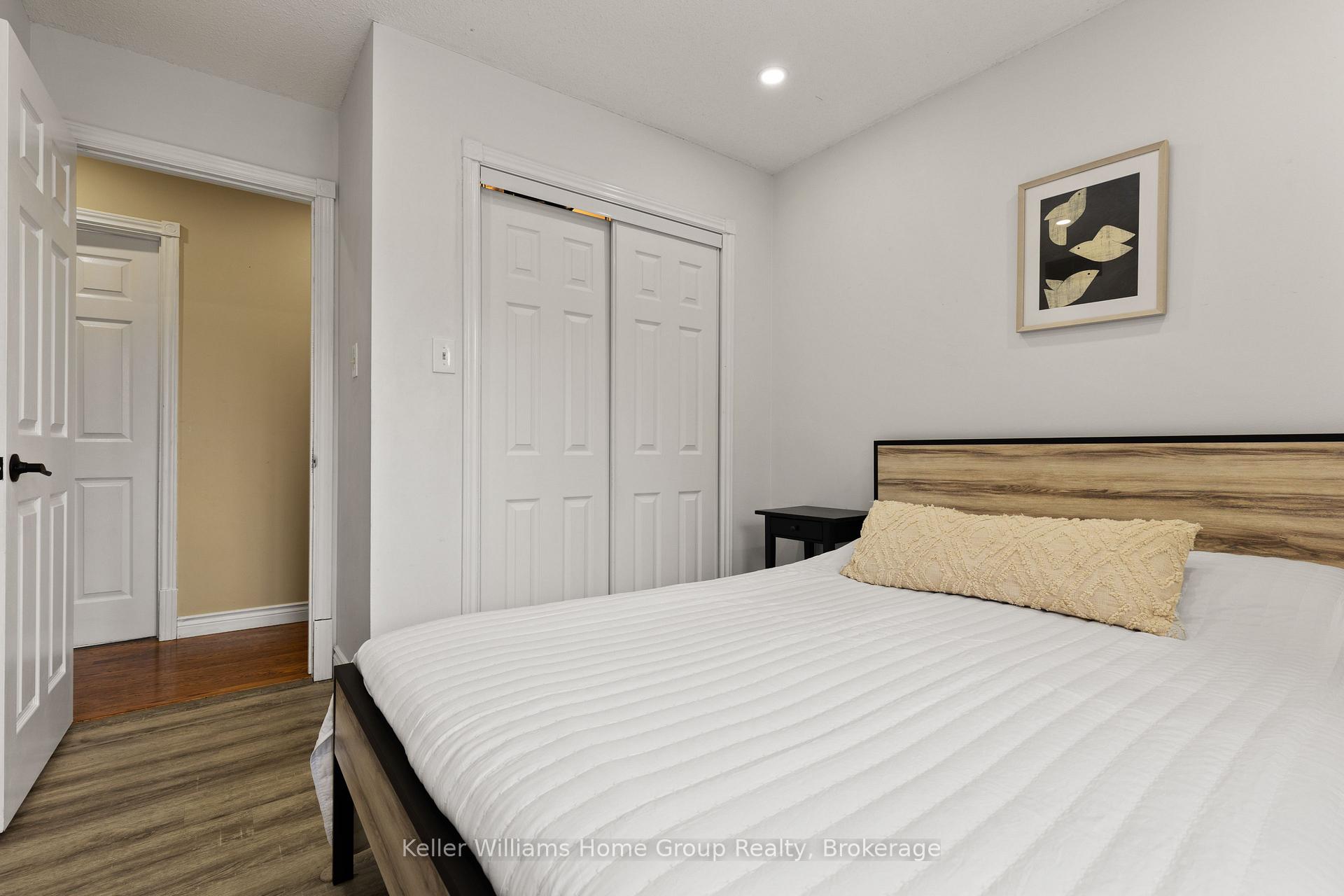Photo 19 of 11 Brock Road S, Puslinch, Aberfoyle — HOMEH
