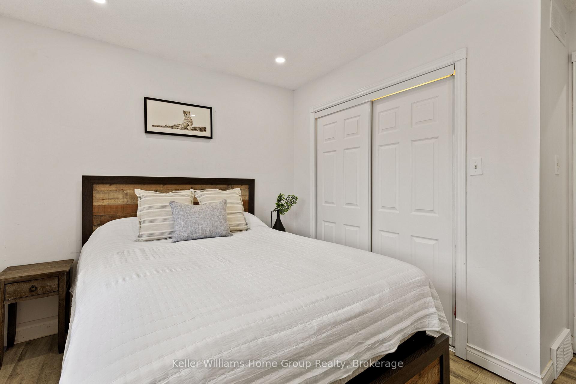 Photo 21 of 11 Brock Road S, Puslinch, Aberfoyle — HOMEH