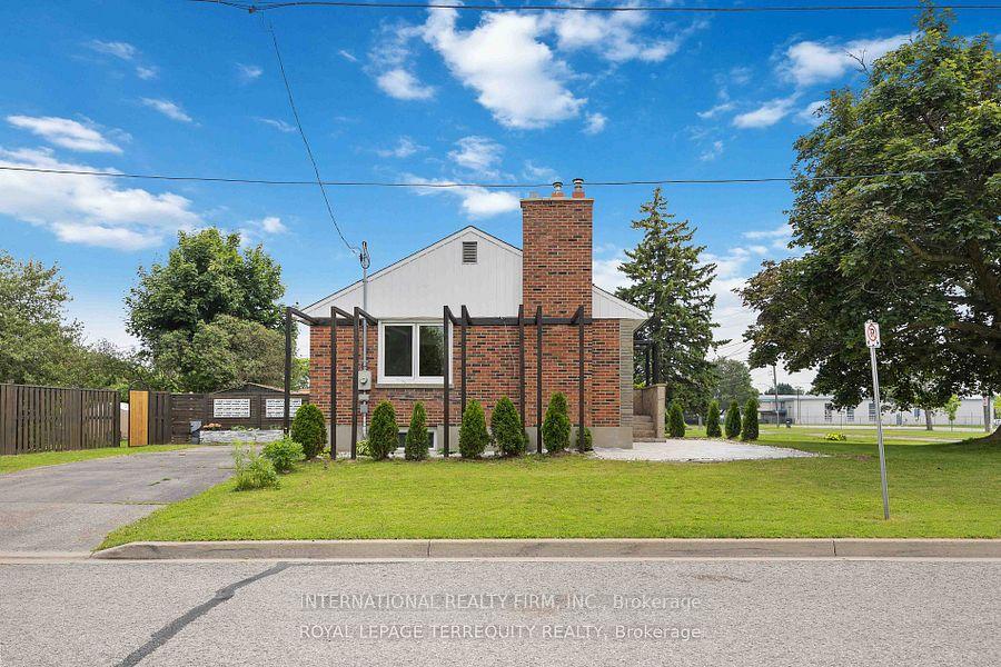 Photo 12 of 575 Stevenson Road N, Oshawa, McLaughlin — HOMEH