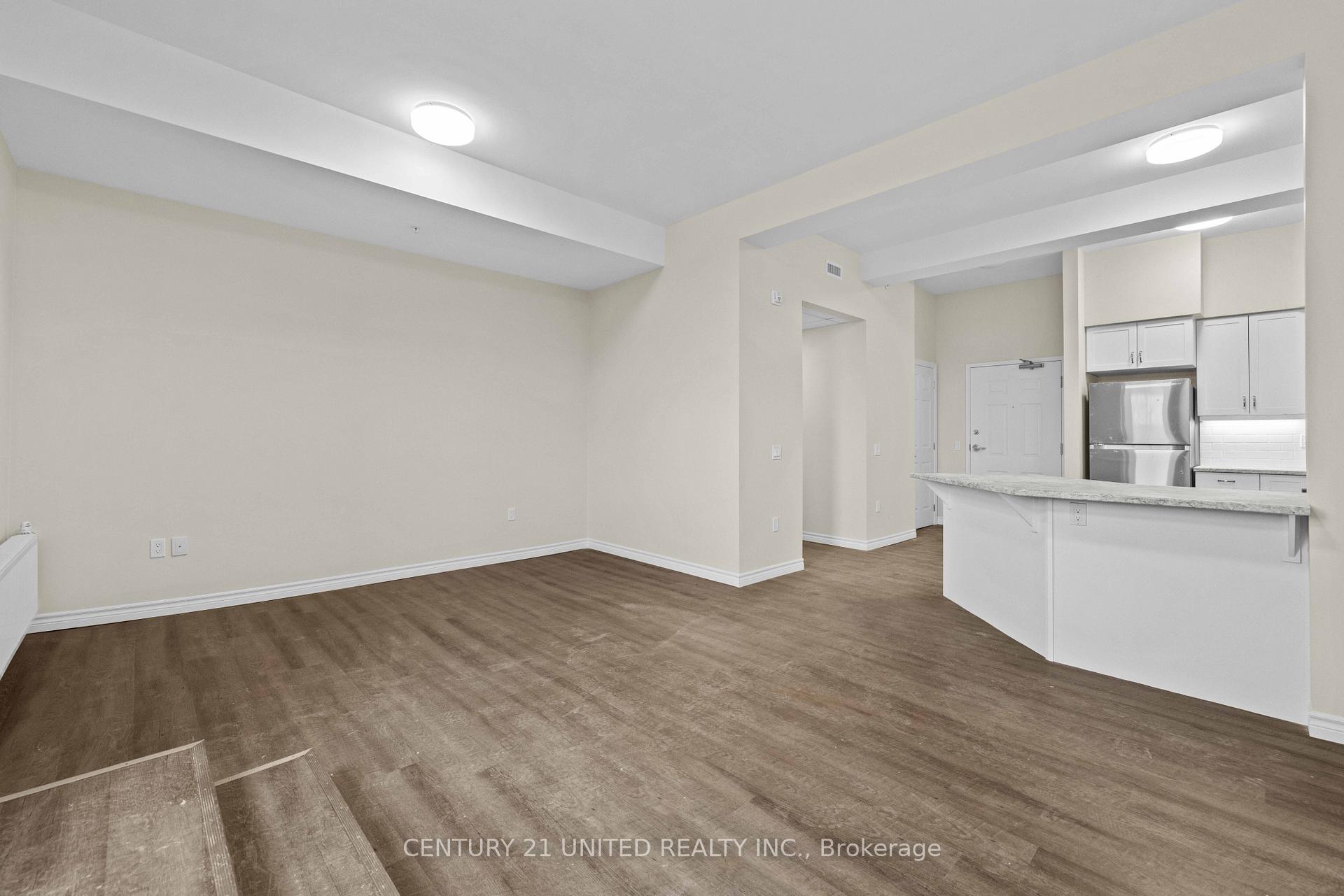 Photo 9 of Unit C306, 1545 Monaghan Road, Peterborough, Town Ward 3 — HOMEH