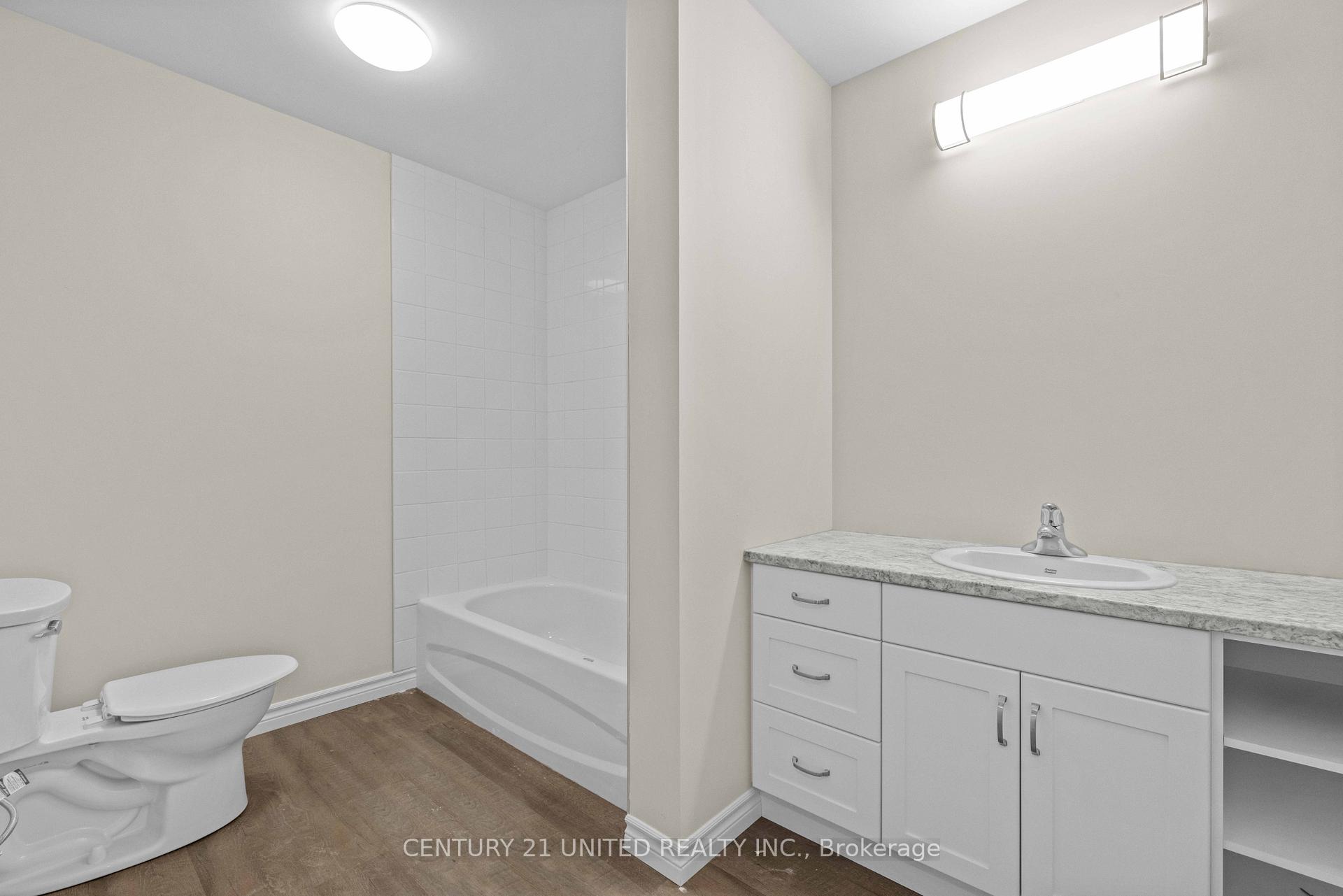 Photo 10 of Unit C306, 1545 Monaghan Road, Peterborough, Town Ward 3 — HOMEH