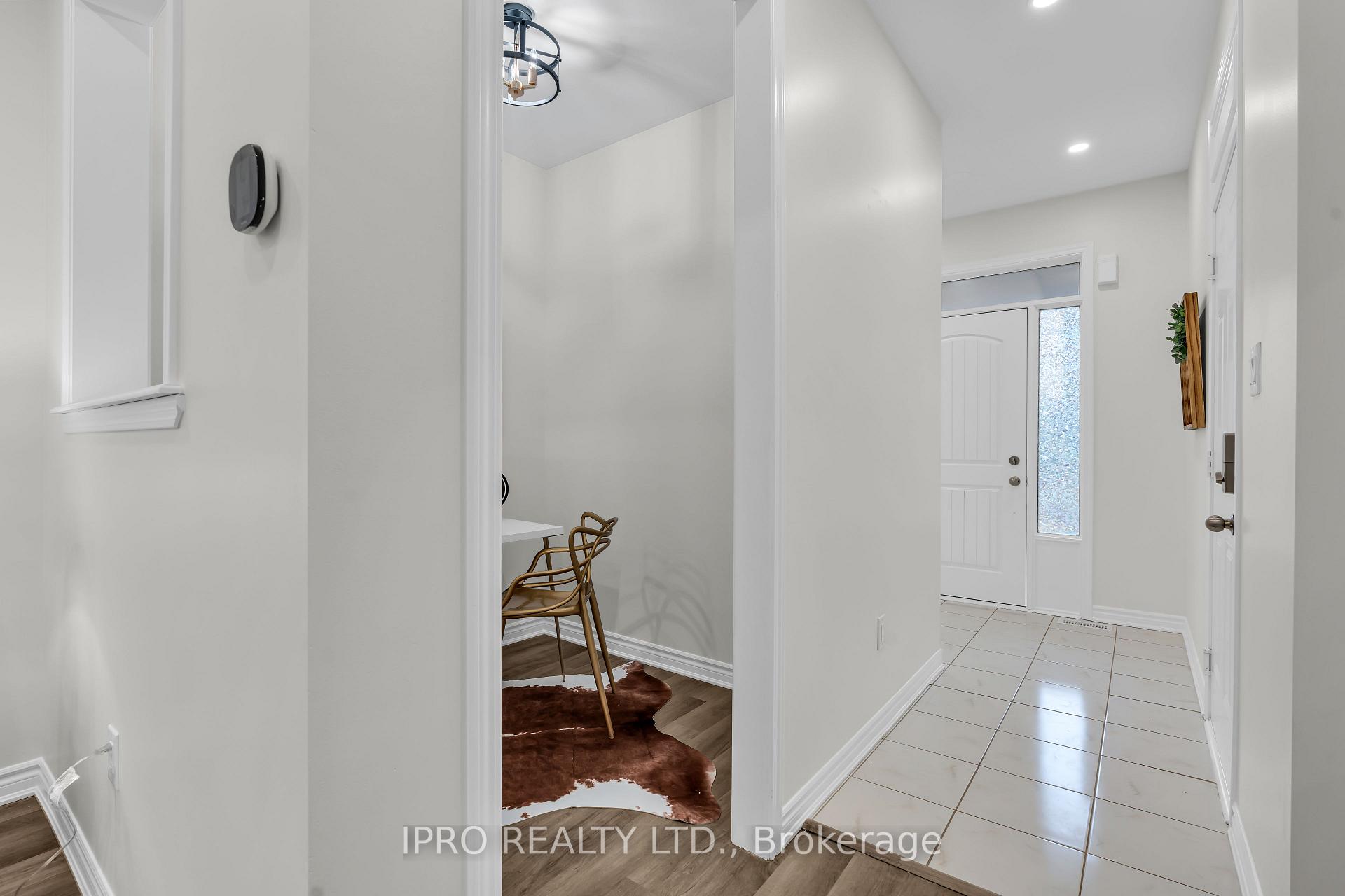 Photo 6 of 1256 Hazel Way, Milton, Cobban — HOMEH