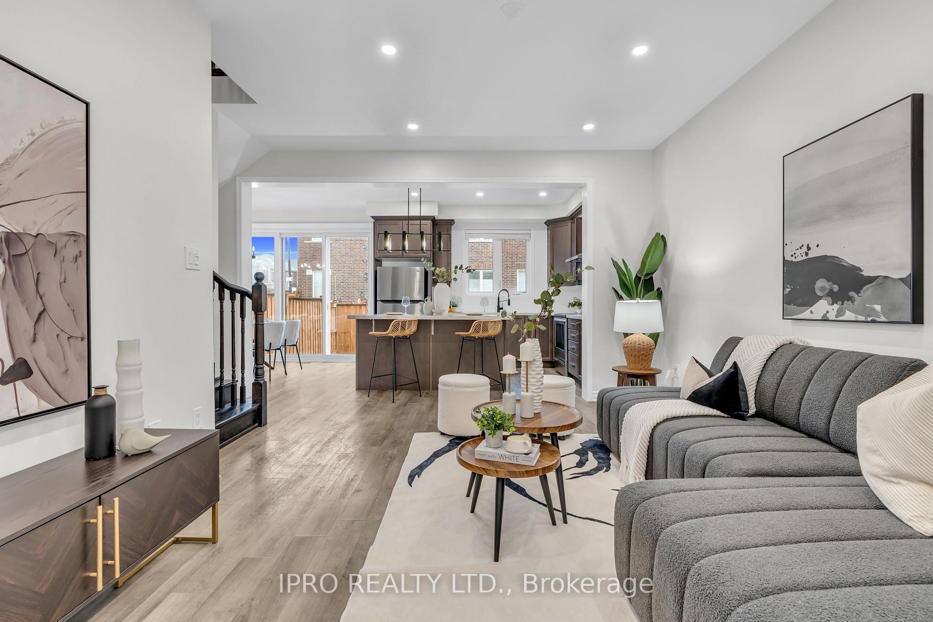 Photo 8 of 1256 Hazel Way, Milton, Cobban — HOMEH
