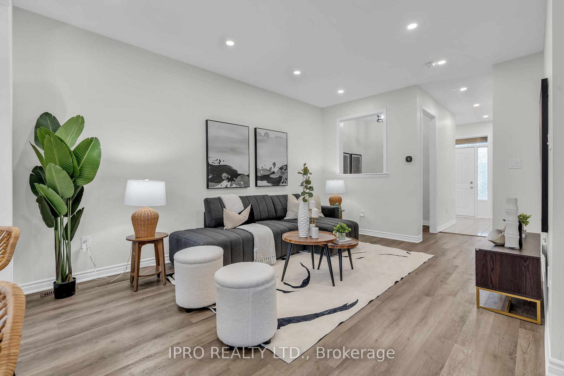 Photo 9 of 1256 Hazel Way, Milton, Cobban — HOMEH