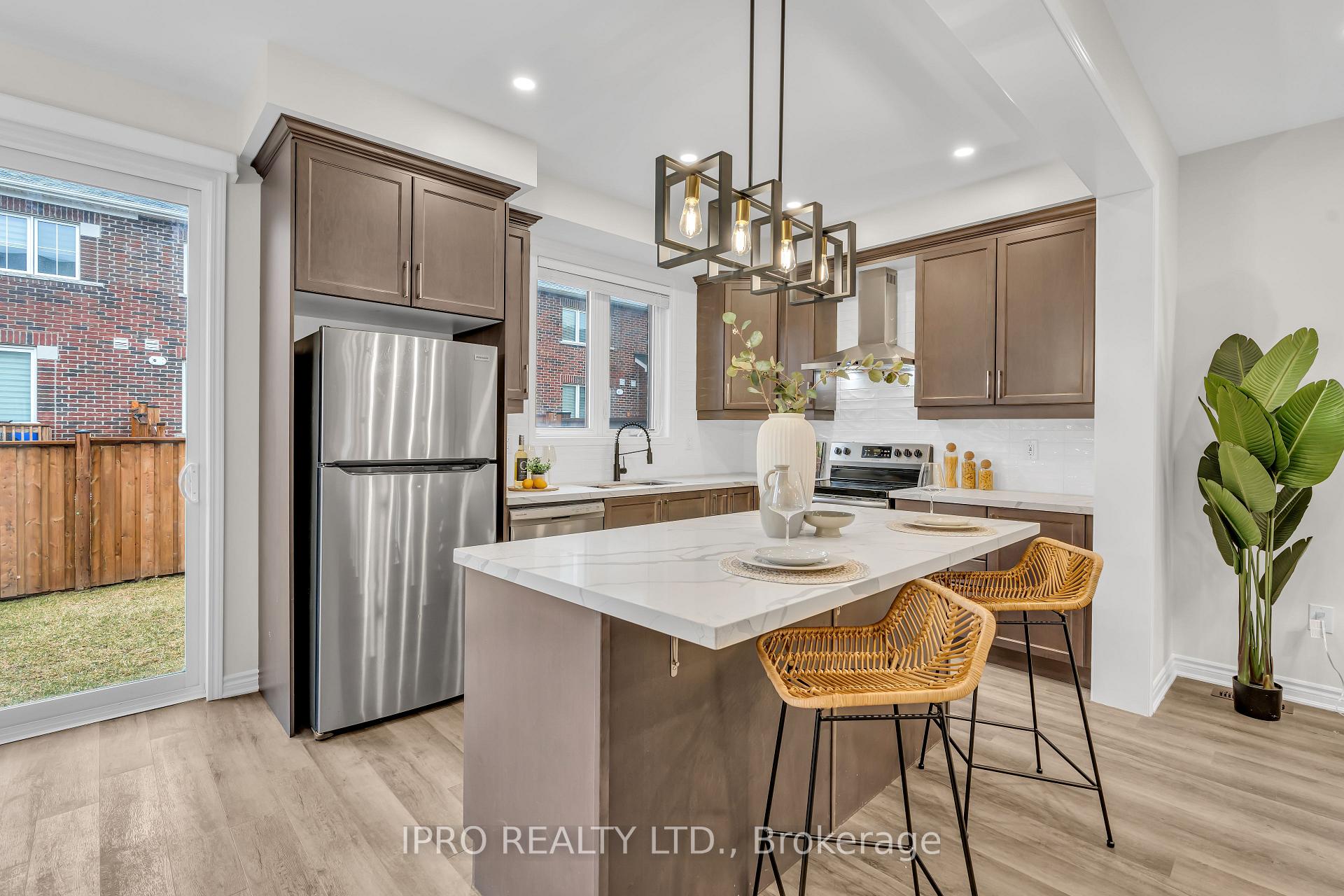 Photo 13 of 1256 Hazel Way, Milton, Cobban — HOMEH