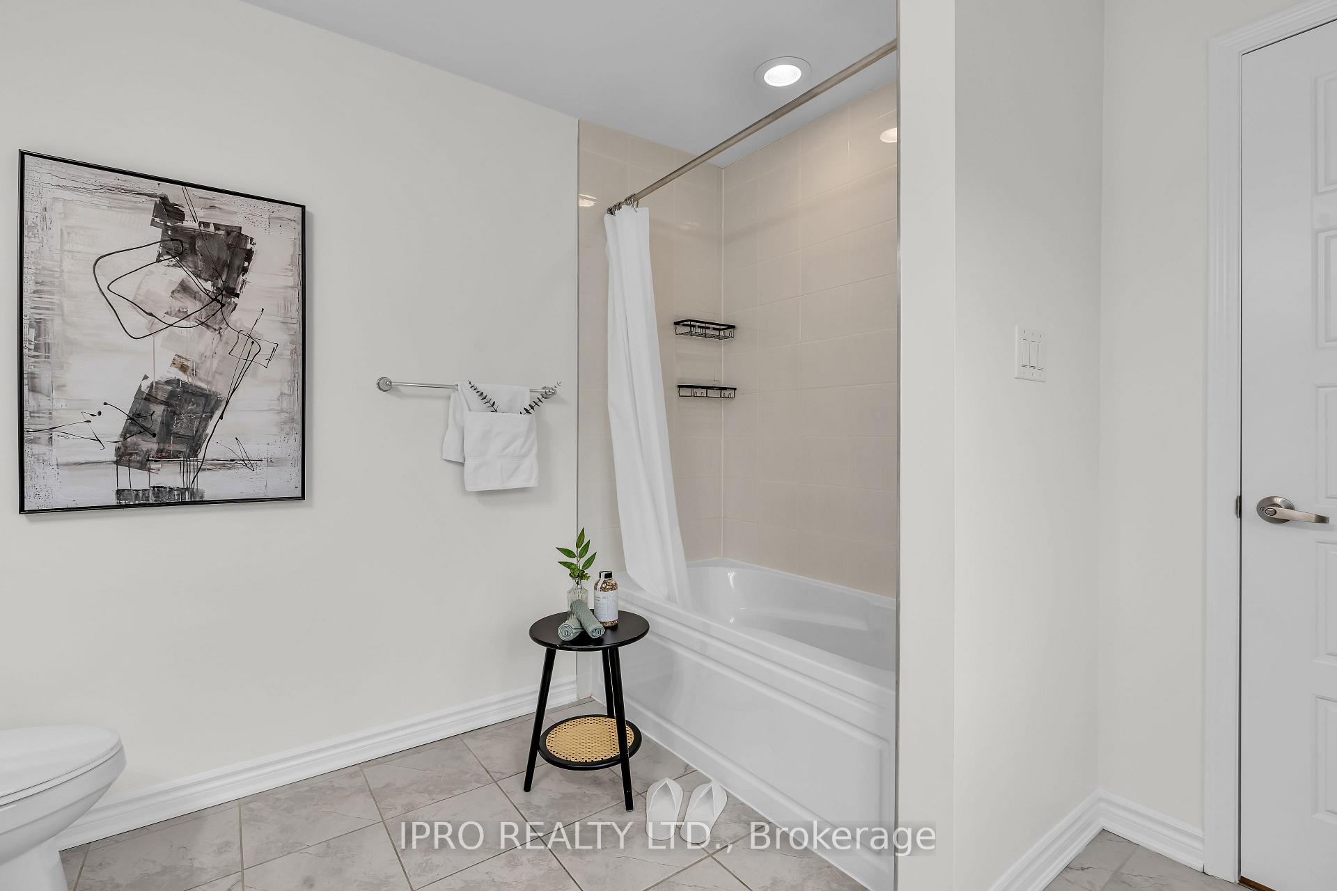Photo 32 of 1256 Hazel Way, Milton, Cobban — HOMEH