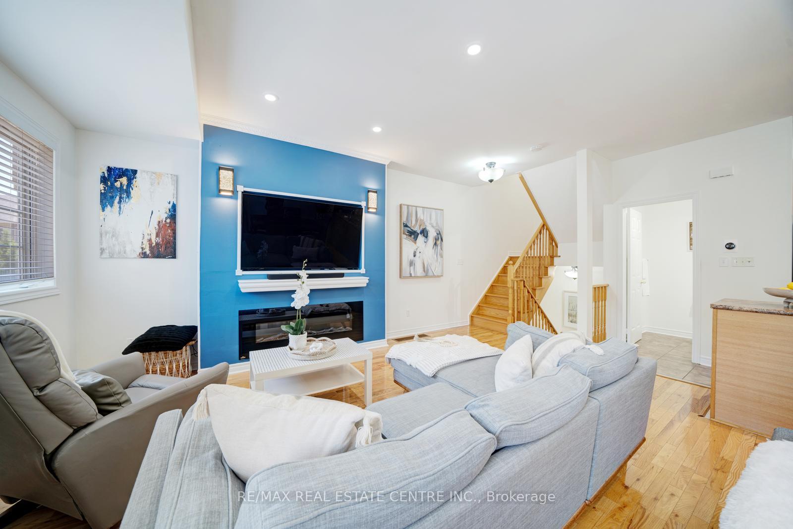 Photo 11 of Unit 66, 1250 St. Martins Drive, Pickering, Bay Ridges — HOMEH