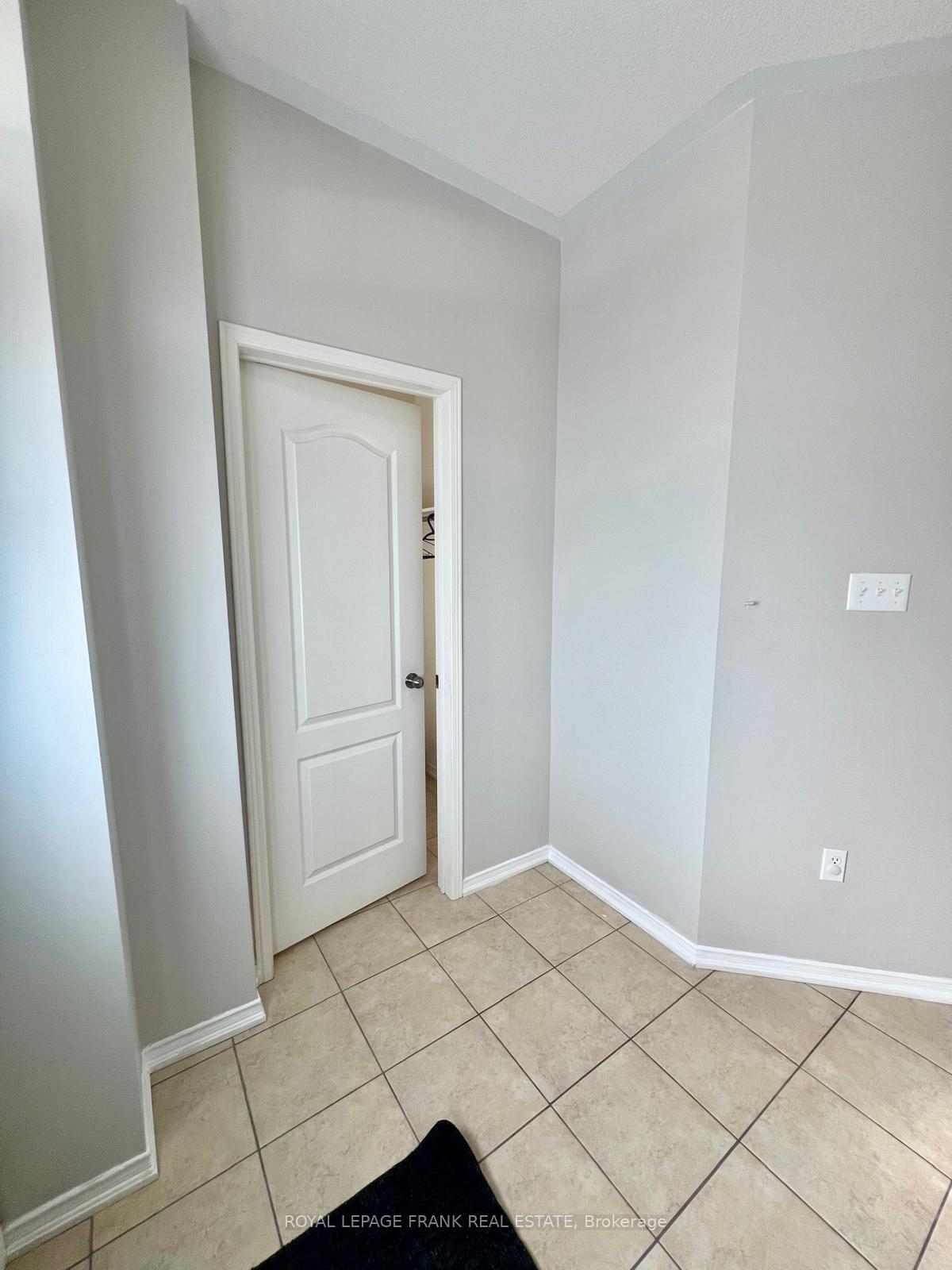 Photo 3 of 1780 Finkle Drive, Oshawa, Taunton — HOMEH