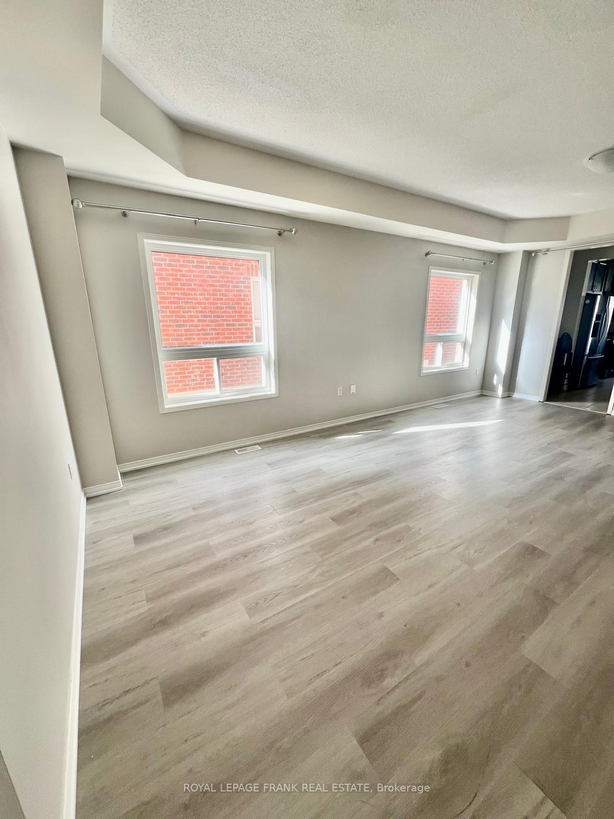 Photo 5 of 1780 Finkle Drive, Oshawa, Taunton — HOMEH