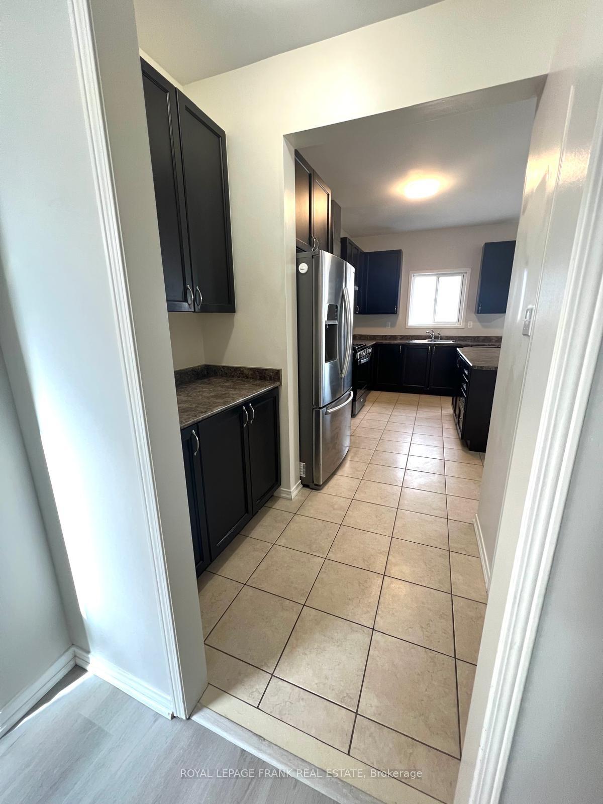 Photo 8 of 1780 Finkle Drive, Oshawa, Taunton — HOMEH