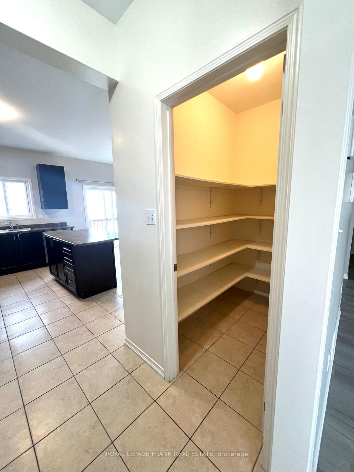 Photo 9 of 1780 Finkle Drive, Oshawa, Taunton — HOMEH
