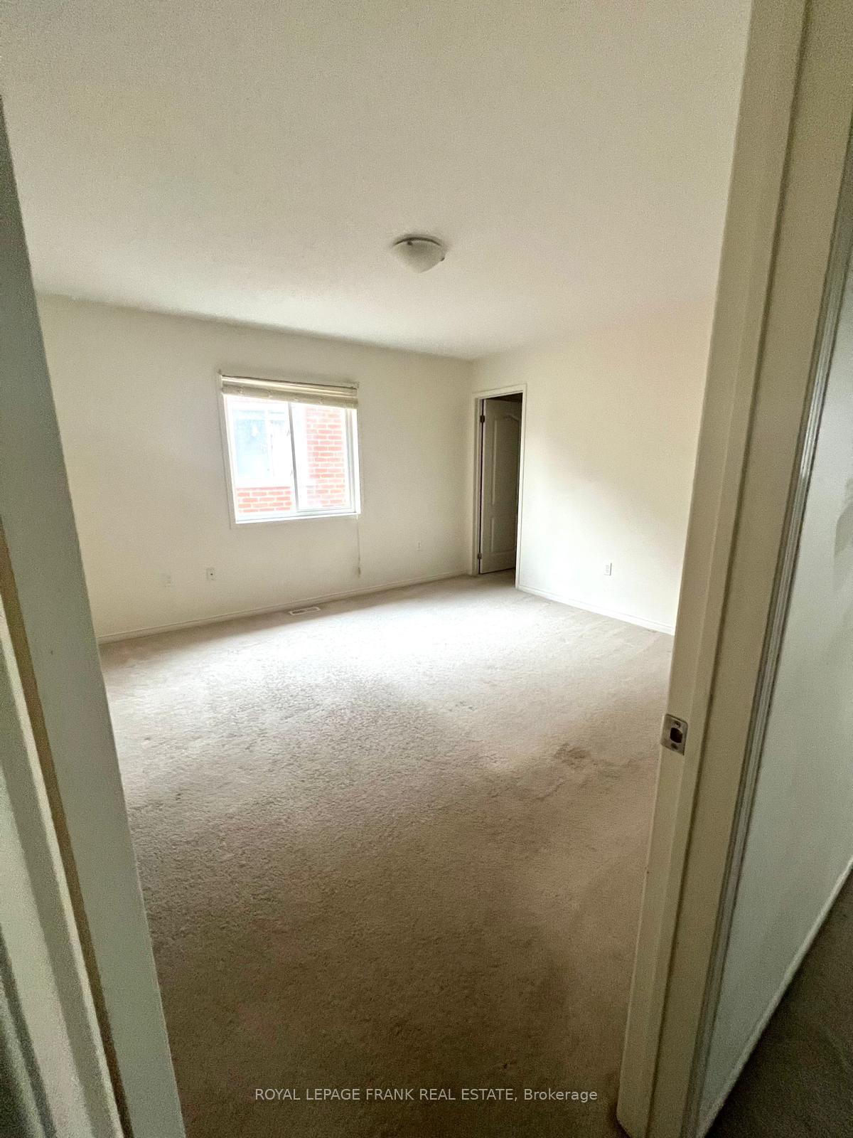 Photo 25 of 1780 Finkle Drive, Oshawa, Taunton — HOMEH