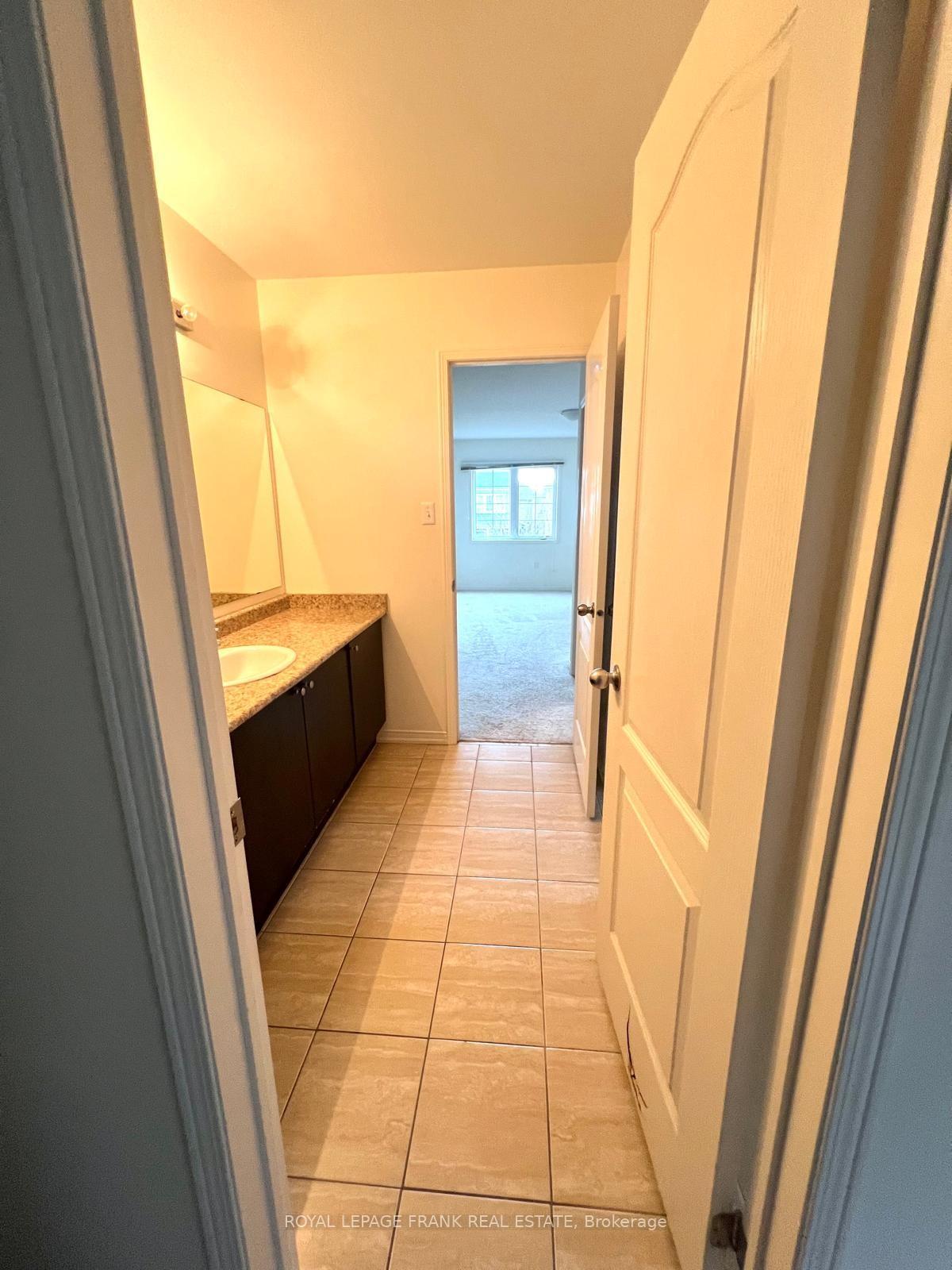 Photo 26 of 1780 Finkle Drive, Oshawa, Taunton — HOMEH