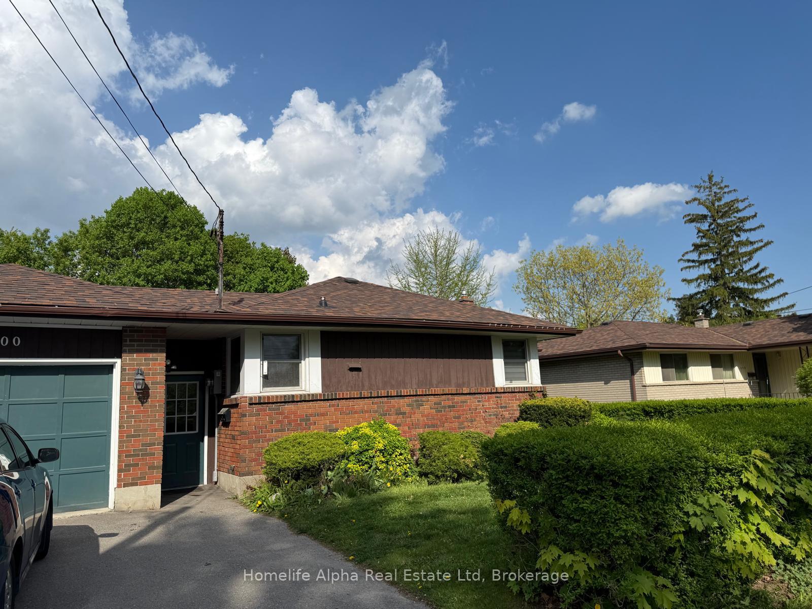 Photo 1 of 900 Barnardo Avenue, Peterborough, Northcrest Ward 5 — HOMEH