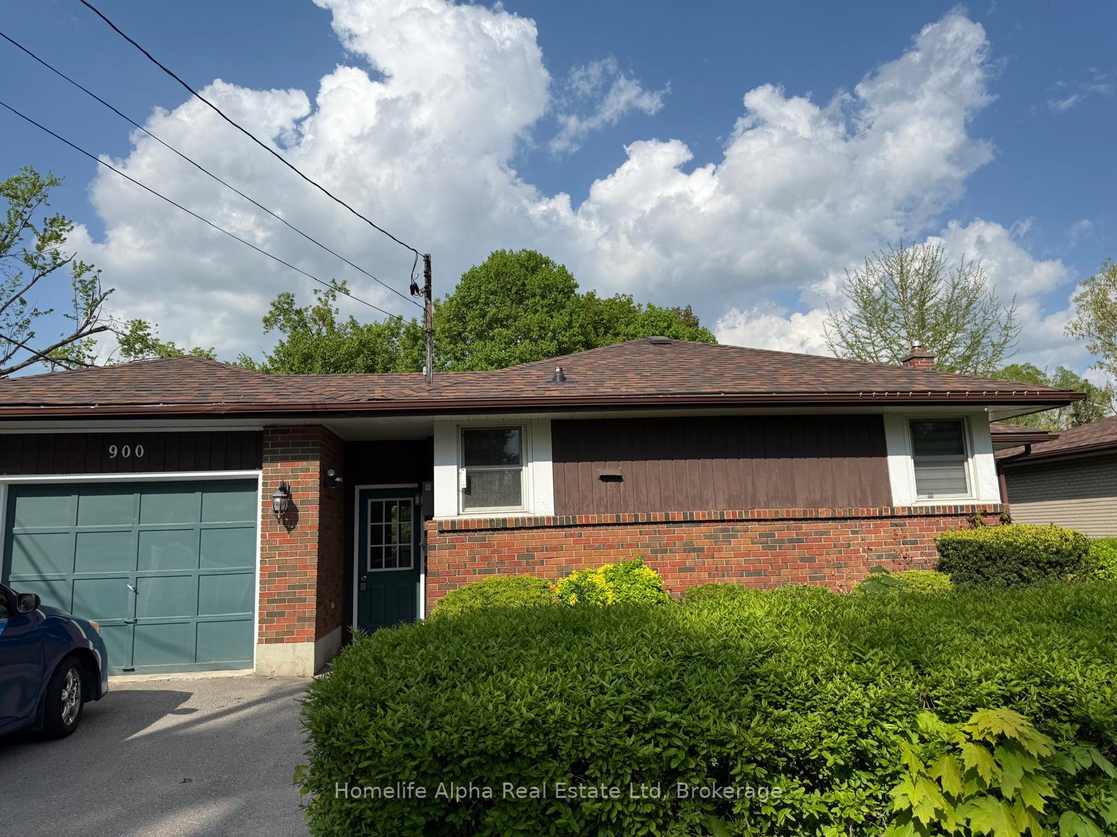 Photo 7 of 900 Barnardo Avenue, Peterborough, Northcrest Ward 5 — HOMEH