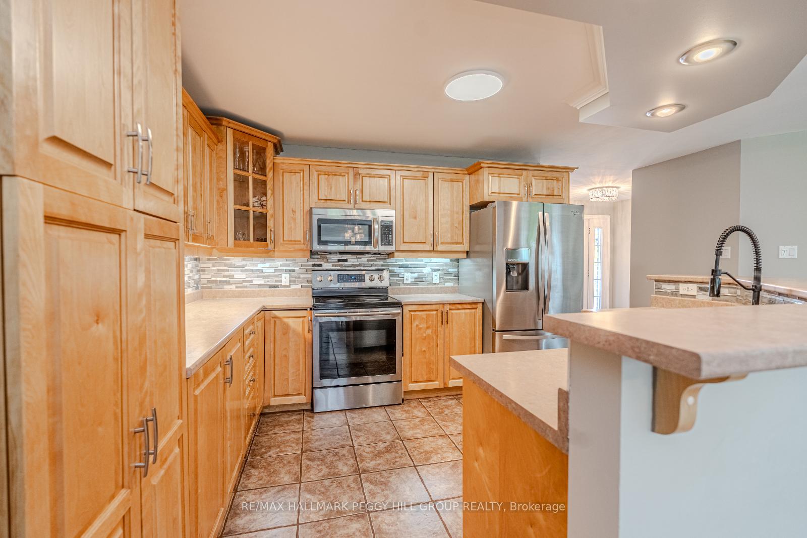 Photo 7 of 4653 Kurtis Drive, Ramara, Atherley — HOMEH