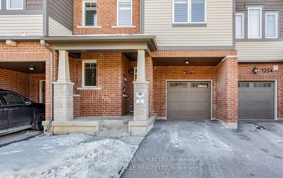 Photo 3 of 1256 Redbud Gardens, Milton, Cobban — HOMEH