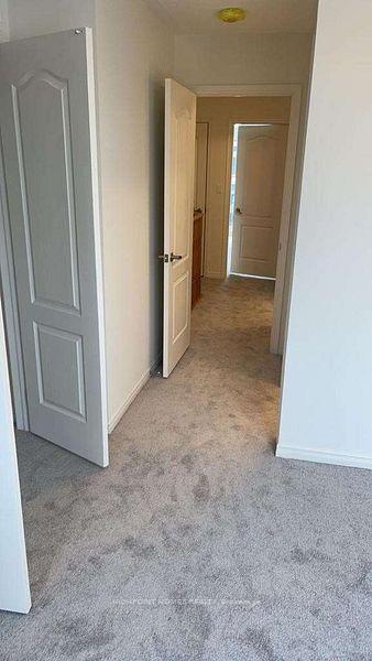Photo 9 of 1418 Coral Springs Path, Oshawa, Taunton — HOMEH