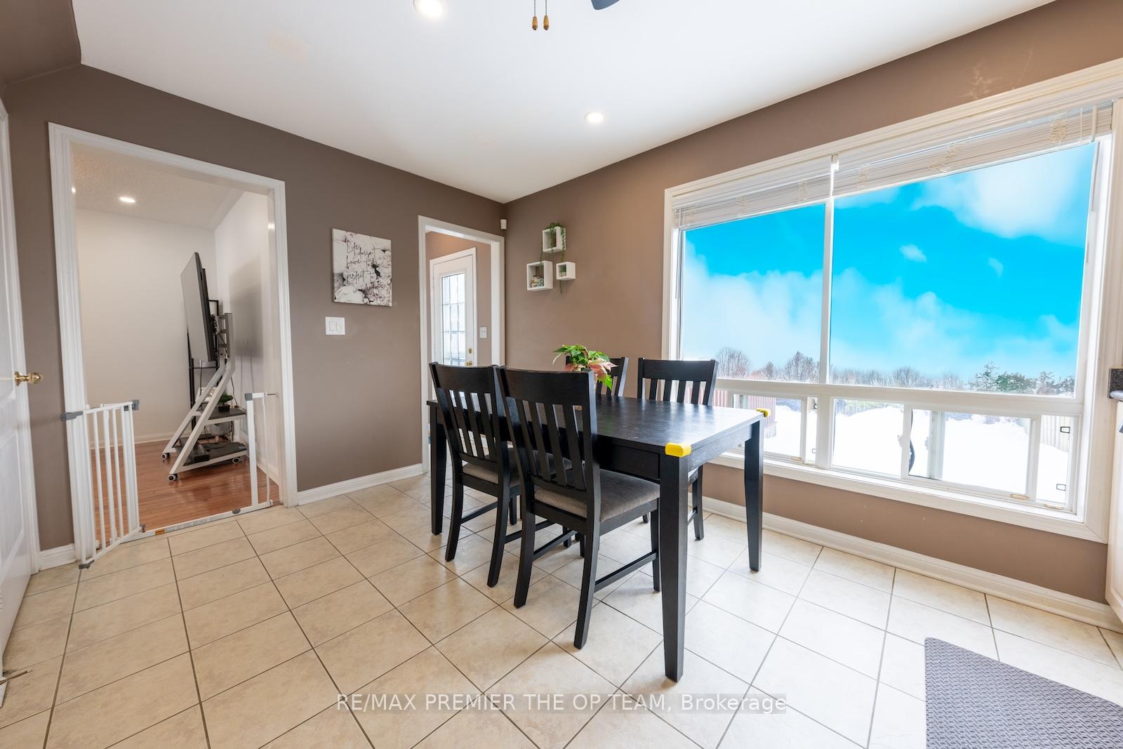 Photo 11 of 495 Collis Court, Milton, Clarke — HOMEH