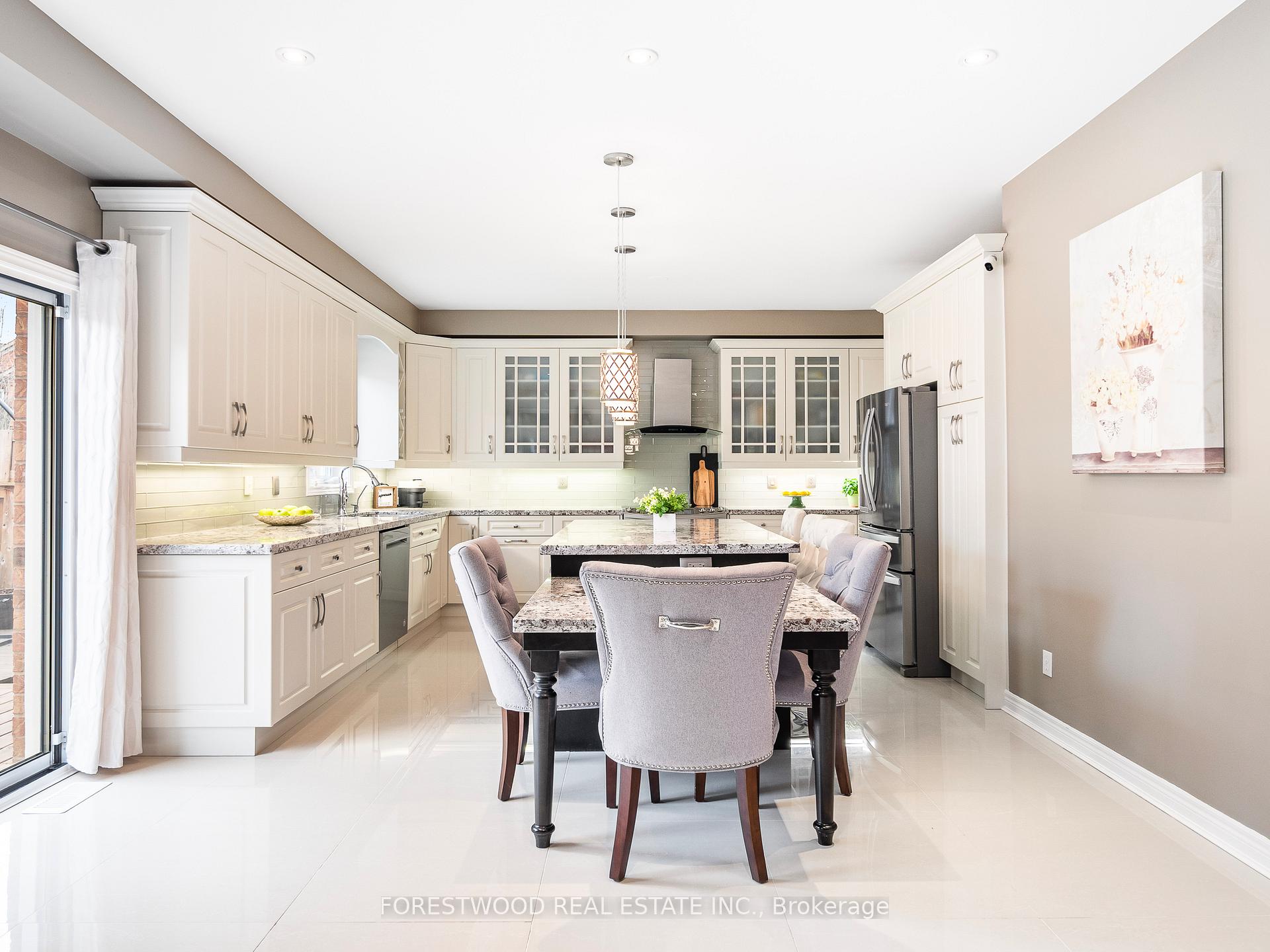 Photo 10 of 399 Pettit Trail, Milton, Clarke — HOMEH