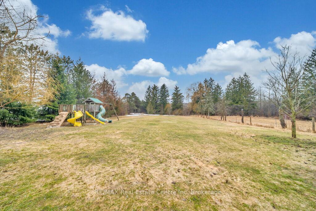 Photo 4 of 26 Brock Road N, Puslinch, Aberfoyle — HOMEH