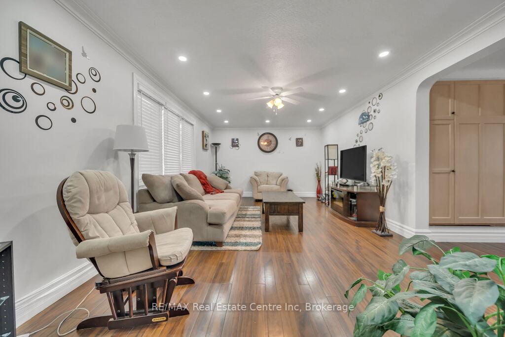 Photo 6 of 26 Brock Road N, Puslinch, Aberfoyle — HOMEH