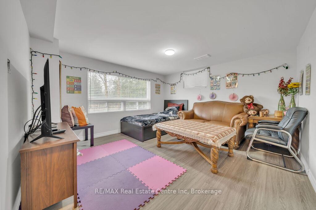 Photo 16 of 26 Brock Road N, Puslinch, Aberfoyle — HOMEH