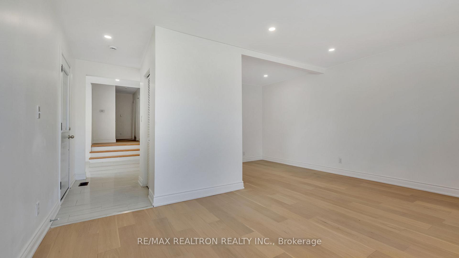 Photo 11 of Unit Main, 898 Modlin Road, Pickering, Bay Ridges — HOMEH