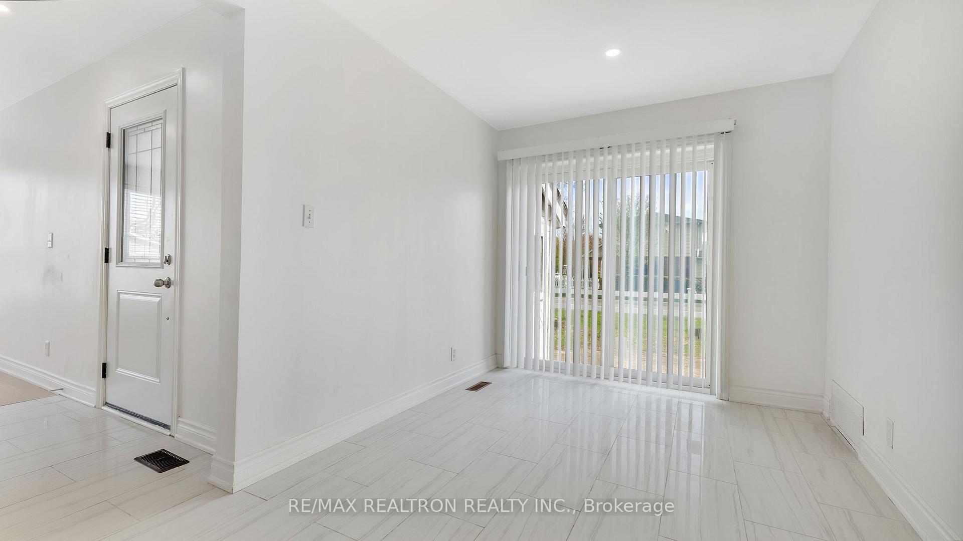 Photo 13 of Unit Main, 898 Modlin Road, Pickering, Bay Ridges — HOMEH