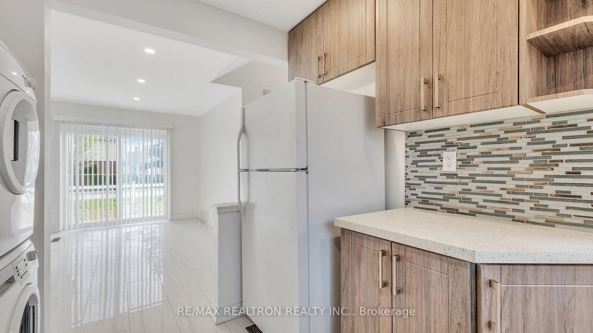 Photo 16 of Unit Main, 898 Modlin Road, Pickering, Bay Ridges — HOMEH