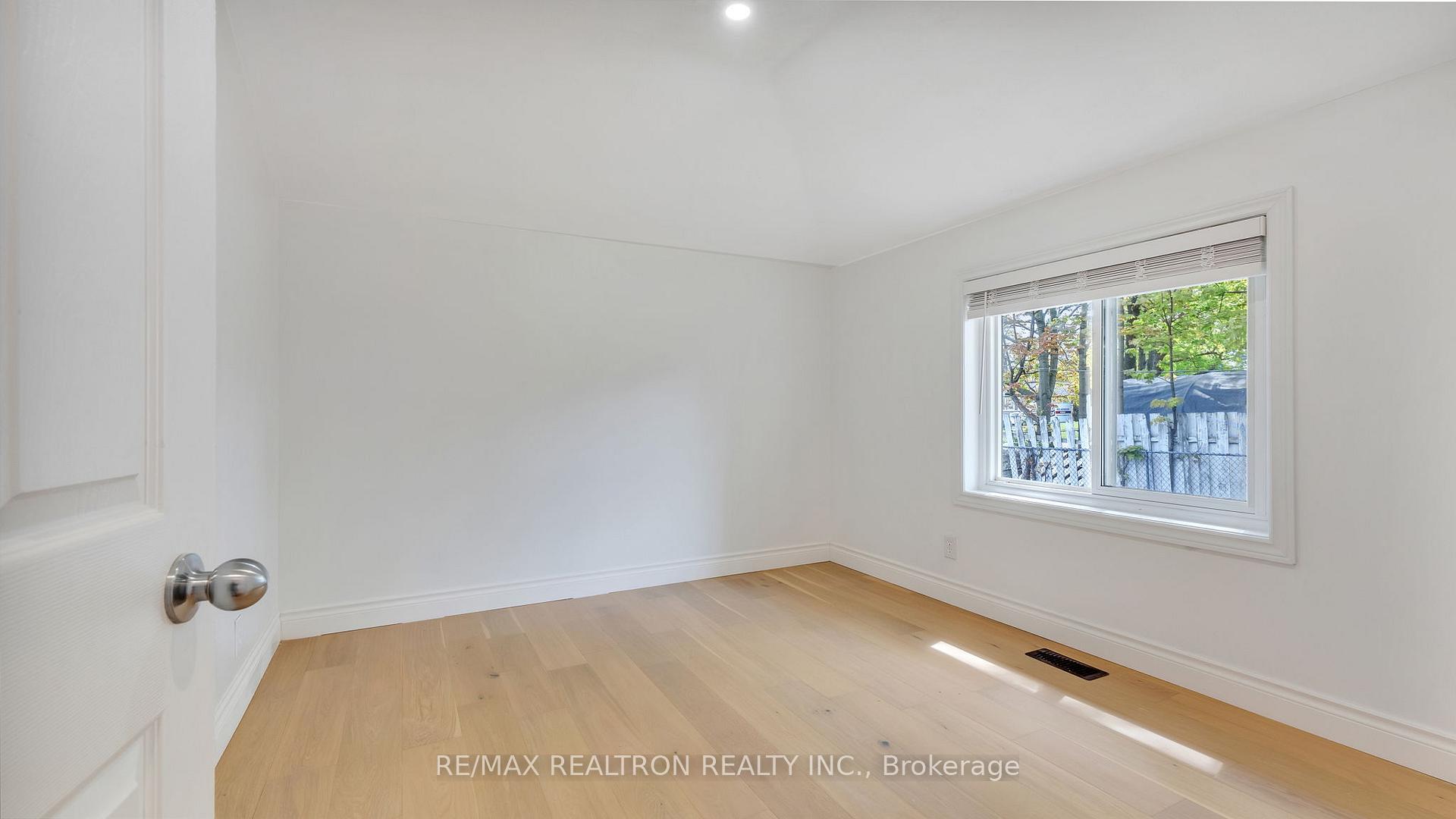 Photo 22 of Unit Main, 898 Modlin Road, Pickering, Bay Ridges — HOMEH