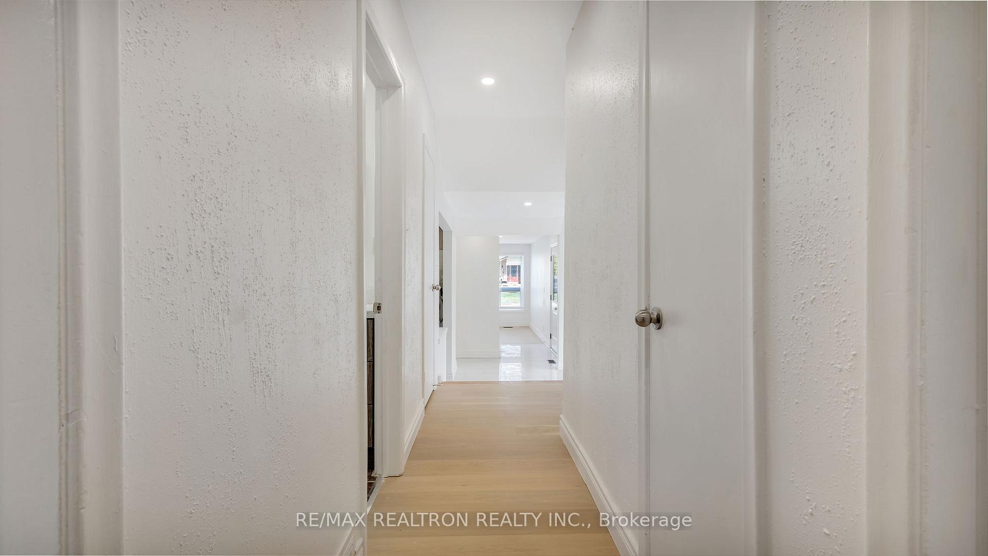 Photo 24 of Unit Main, 898 Modlin Road, Pickering, Bay Ridges — HOMEH