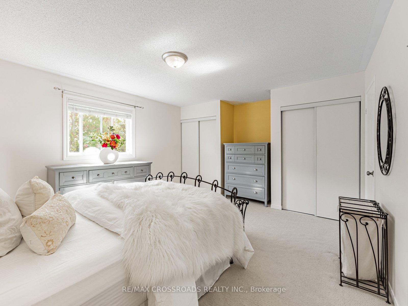 Photo 15 of 432 Sparrow Circle, Pickering, Highbush — HOMEH