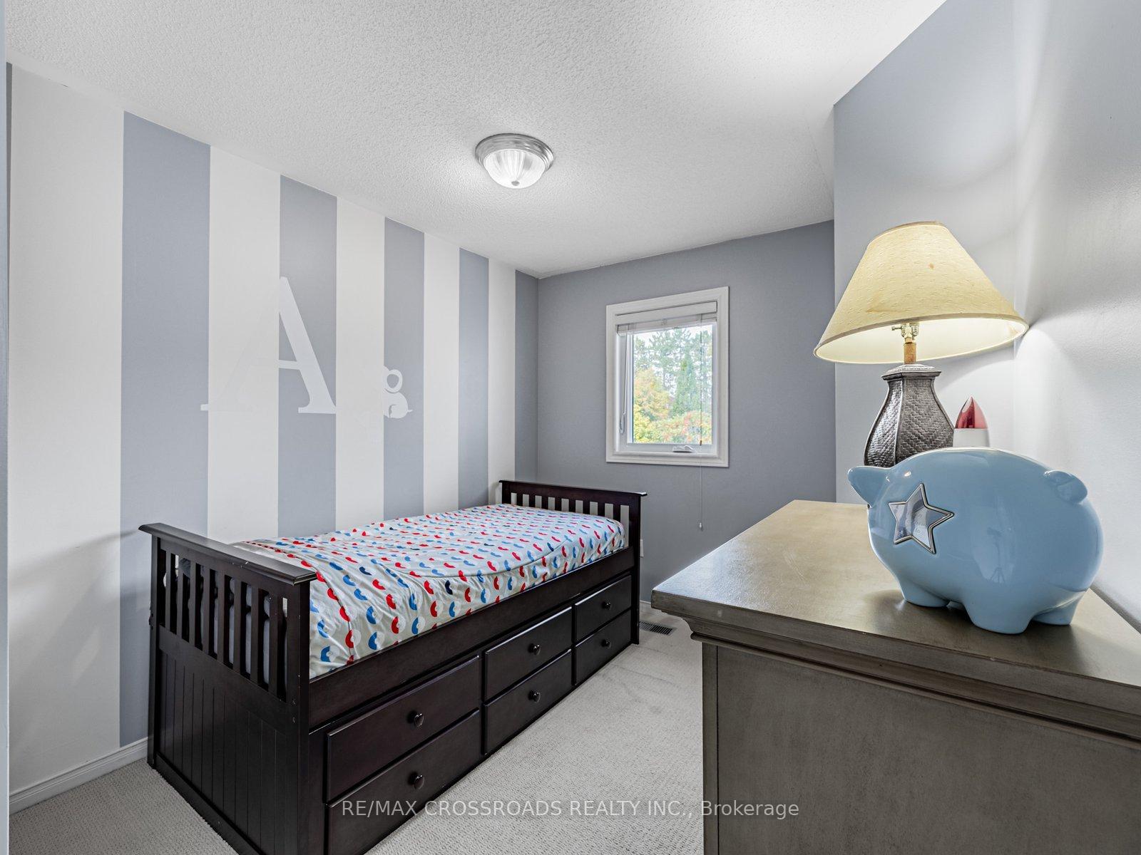 Photo 20 of 432 Sparrow Circle, Pickering, Highbush — HOMEH