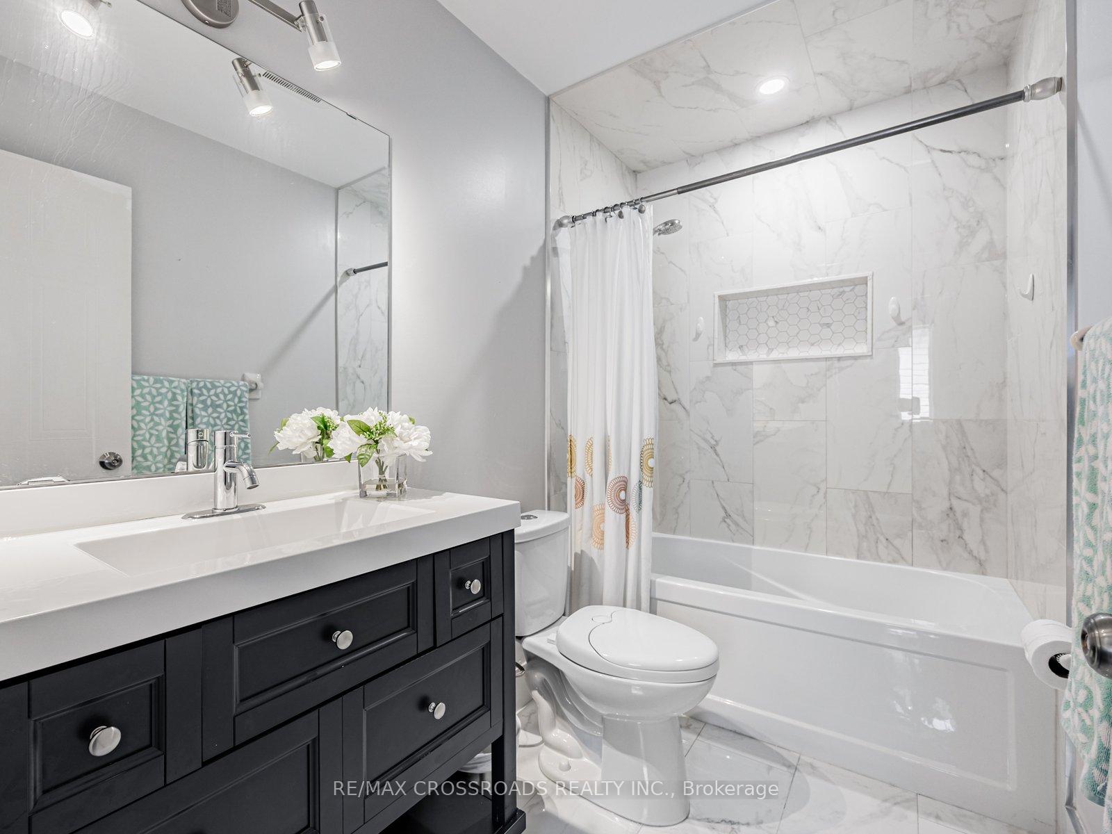 Photo 21 of 432 Sparrow Circle, Pickering, Highbush — HOMEH