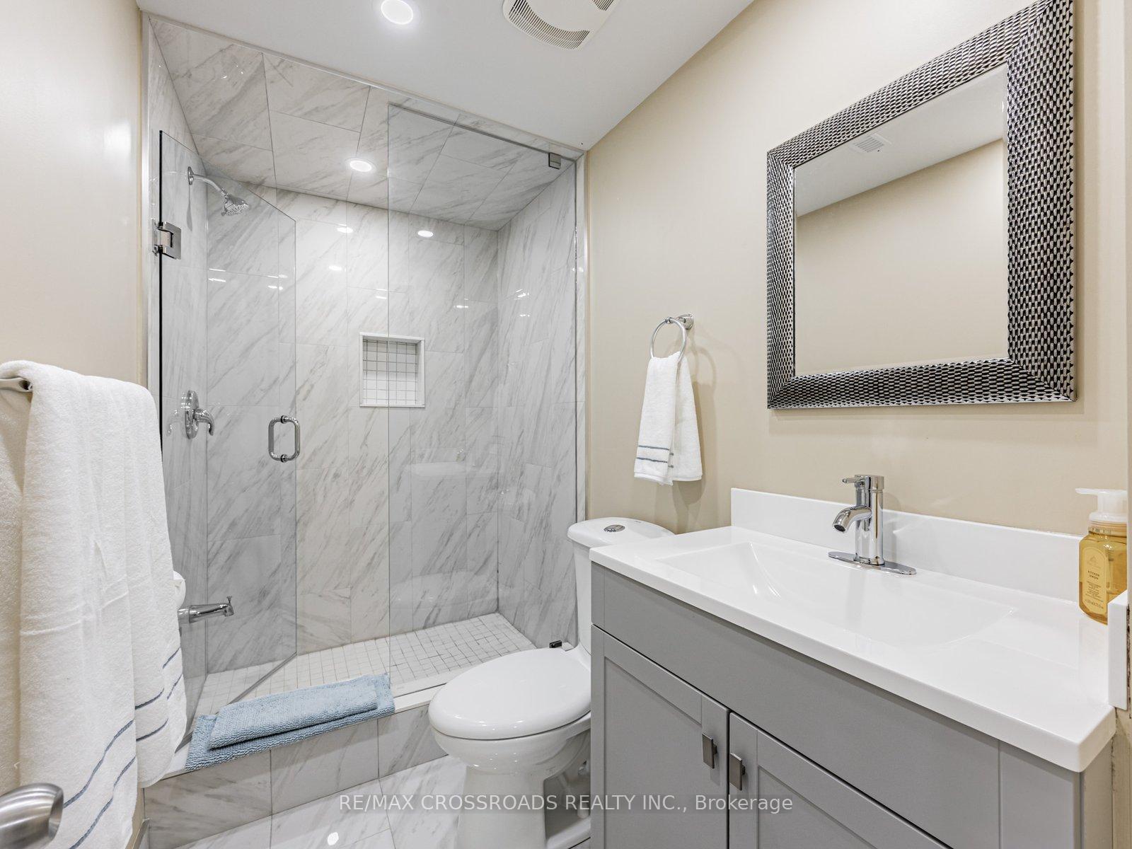 Photo 25 of 432 Sparrow Circle, Pickering, Highbush — HOMEH