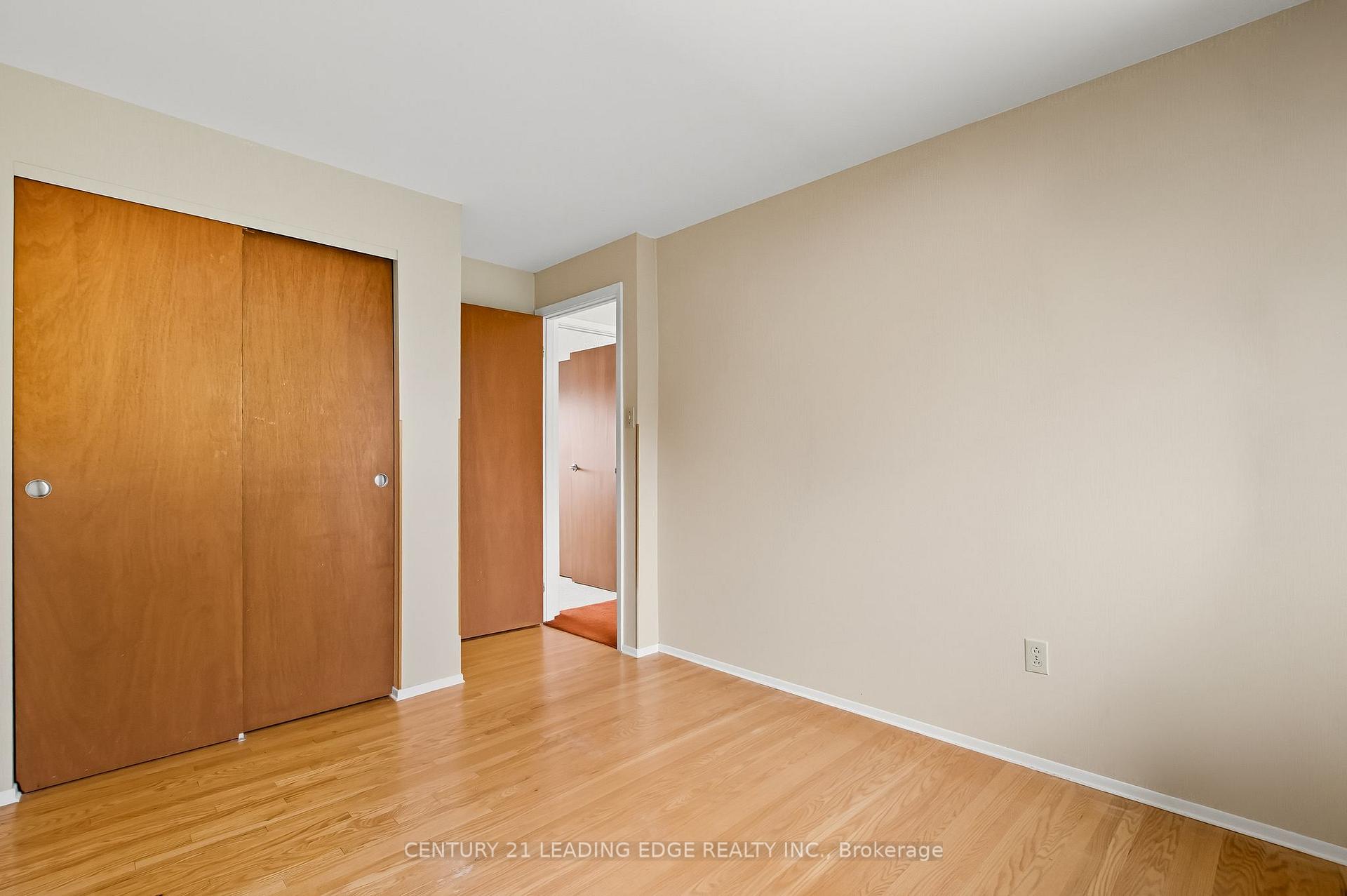 Photo 20 of 926 Marinet Crescent, Pickering, West Shore — HOMEH