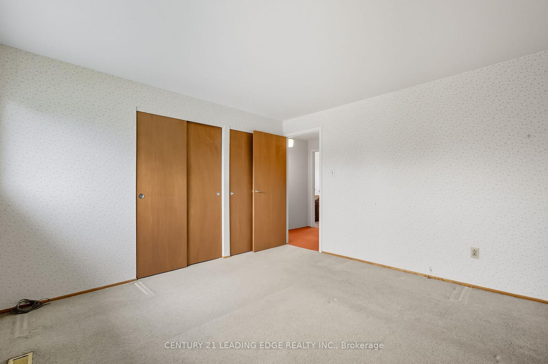 Photo 23 of 926 Marinet Crescent, Pickering, West Shore — HOMEH