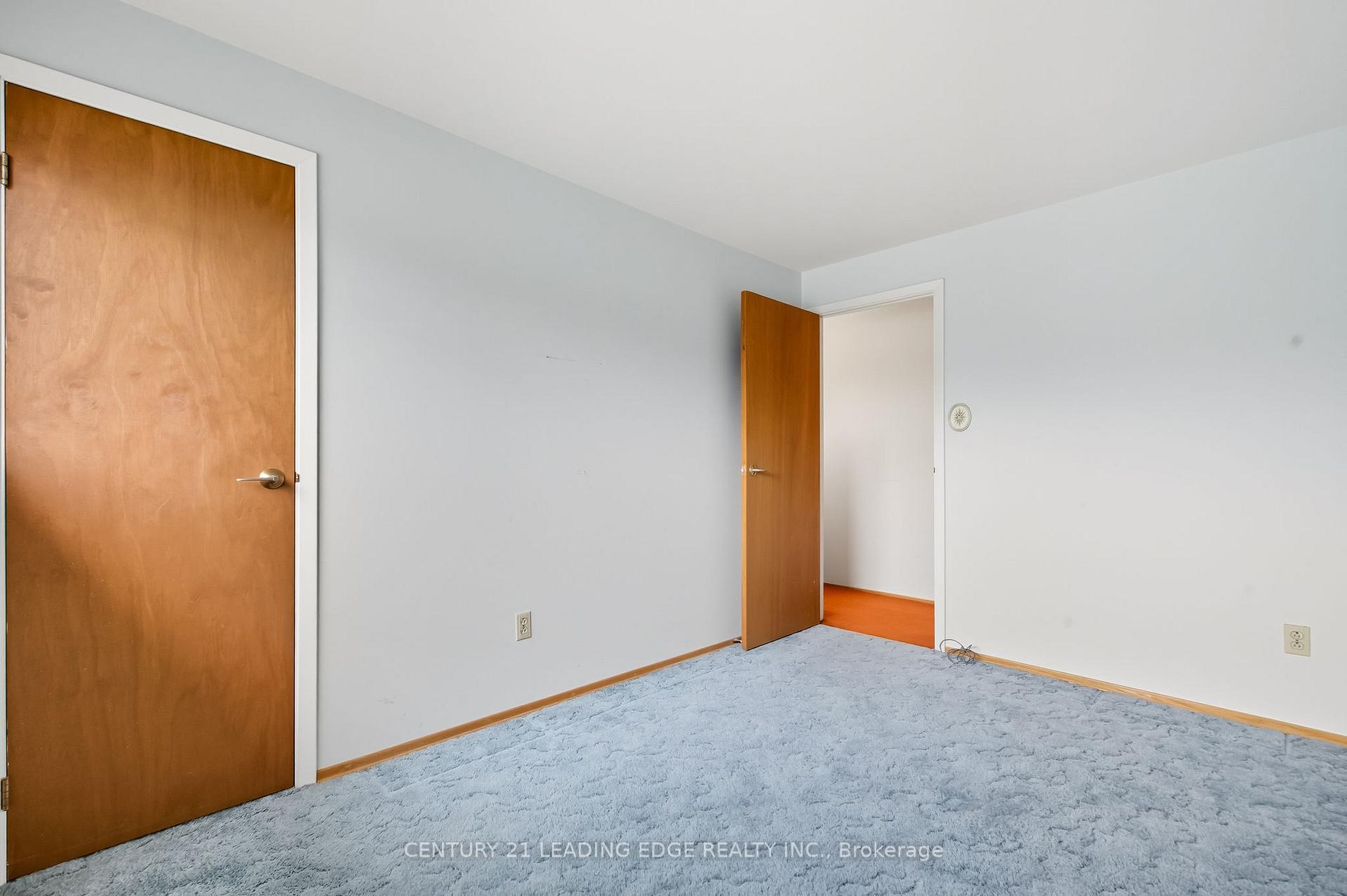 Photo 26 of 926 Marinet Crescent, Pickering, West Shore — HOMEH