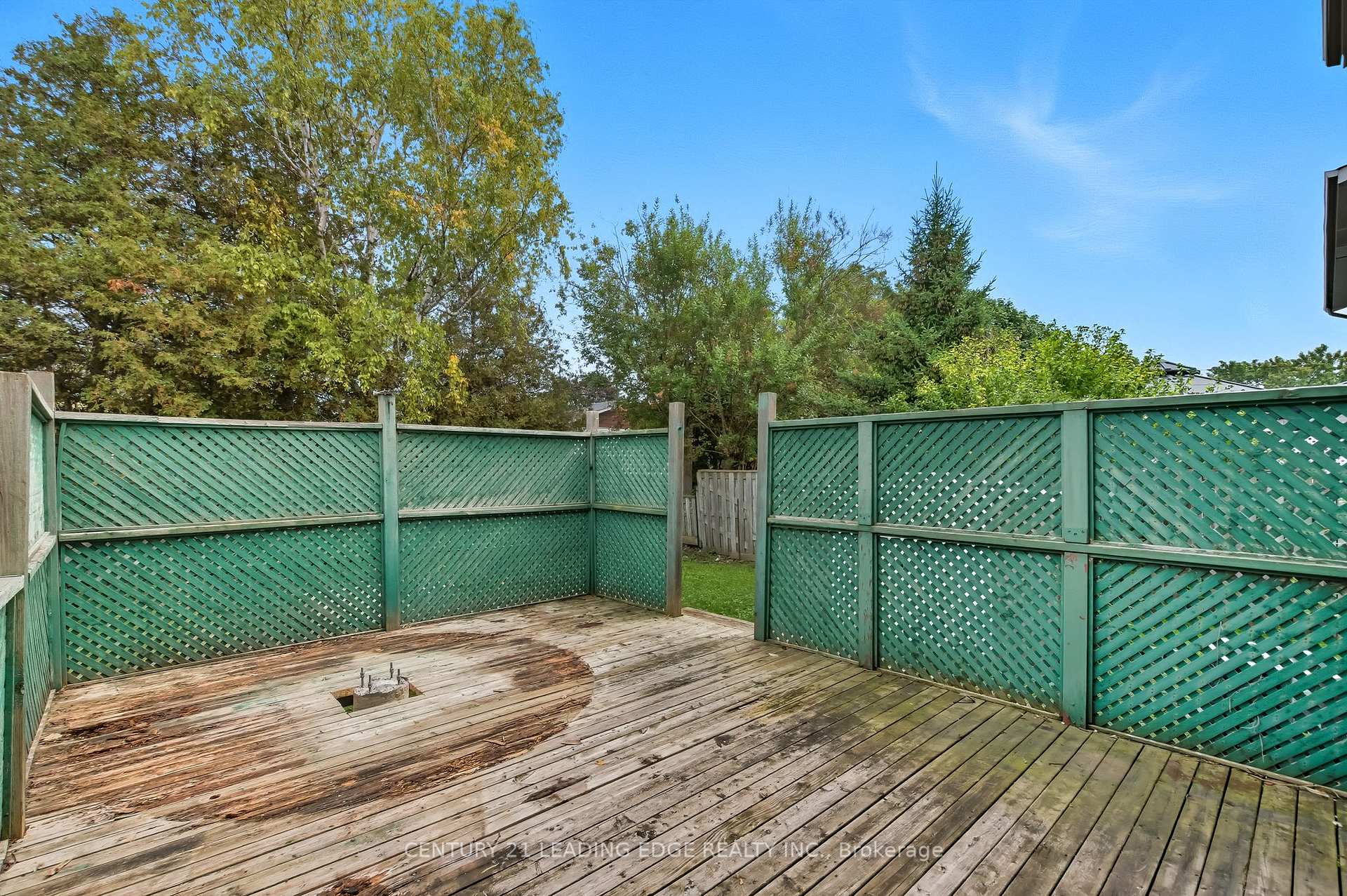 Photo 33 of 926 Marinet Crescent, Pickering, West Shore — HOMEH